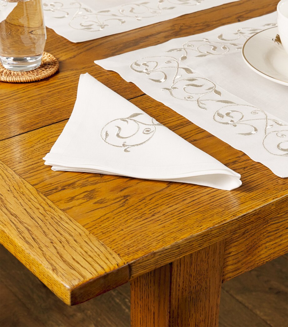 Linen Embroidered Scroll Napkin (45cm x 45cm) WHITE/SILVER Image 3