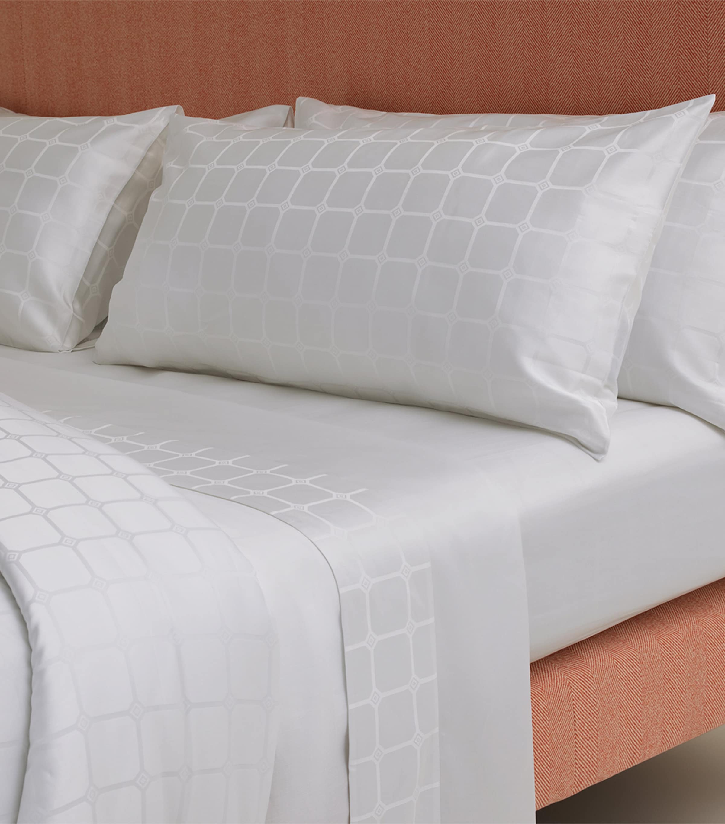 Trellis King Duvet Cover Set (230cm x 220cm) WHITE Image 2