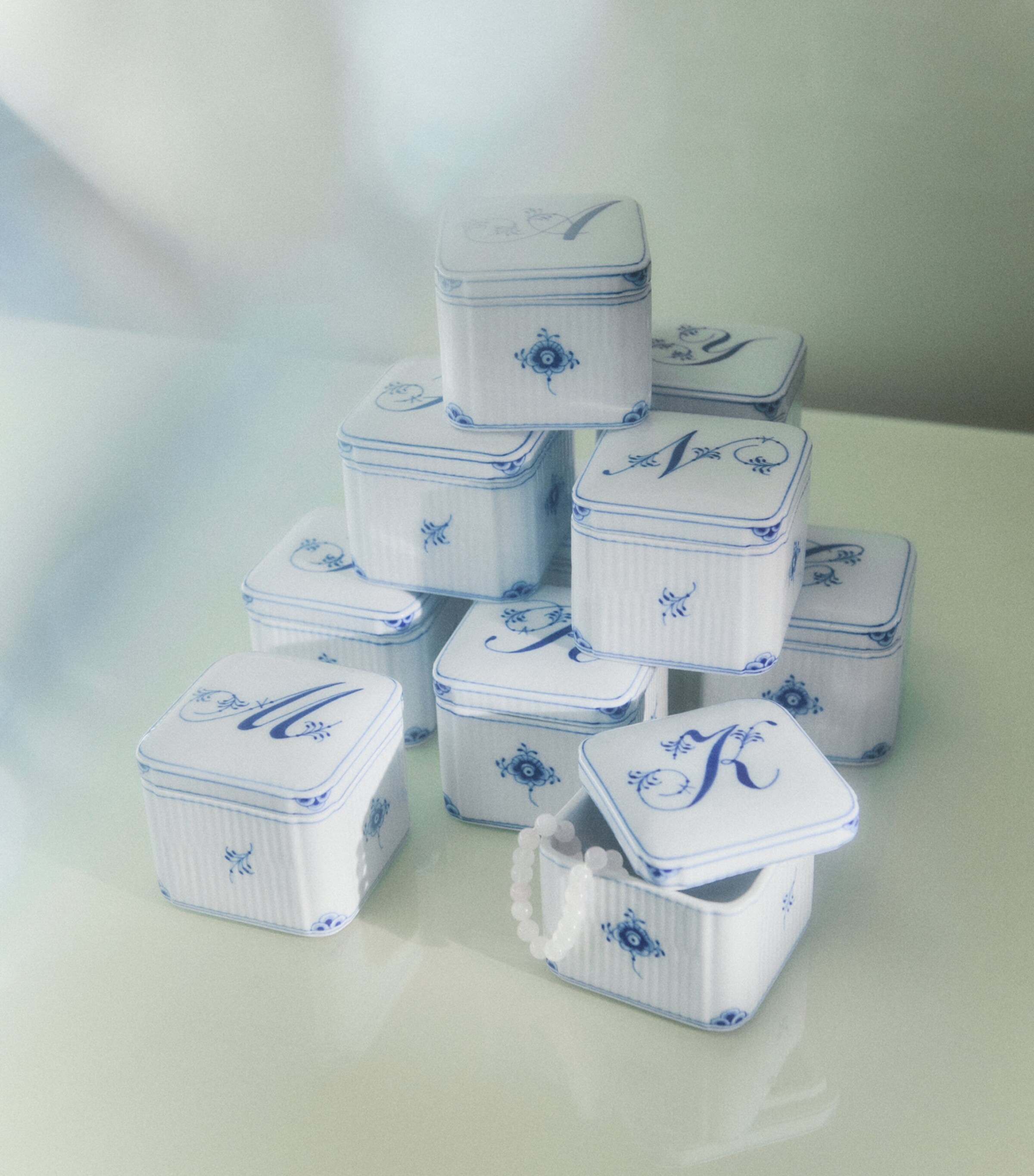 Royal Copenhagen Porcelain Alphabet Bonbonniere Blue Image 4