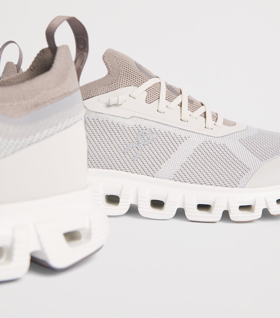 On Womens Cloud 6 Versa Trainers Pearl | Cinder Image 5