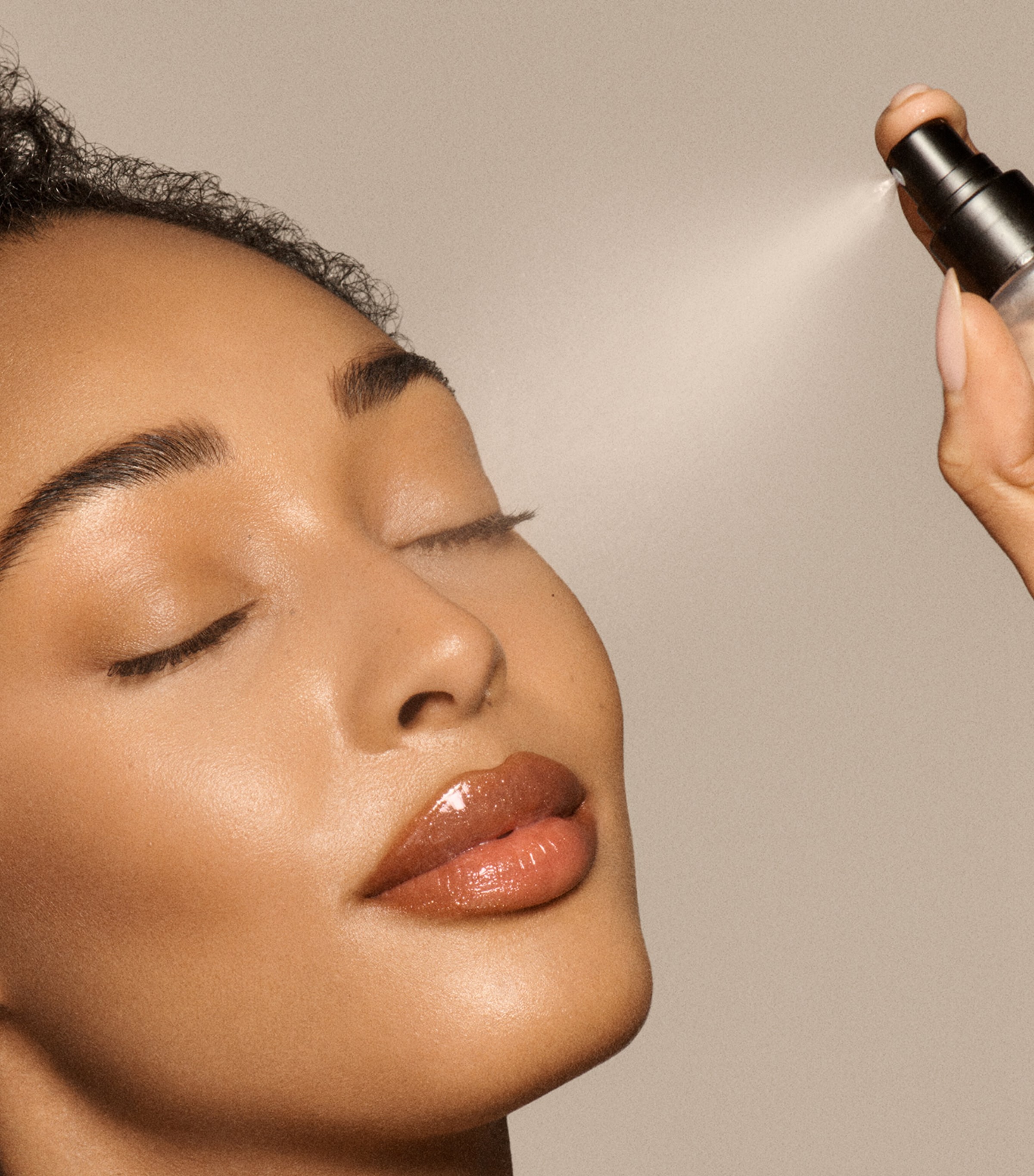 Invisiveil Setting Spray (35ml) NO COLOUR Image 2