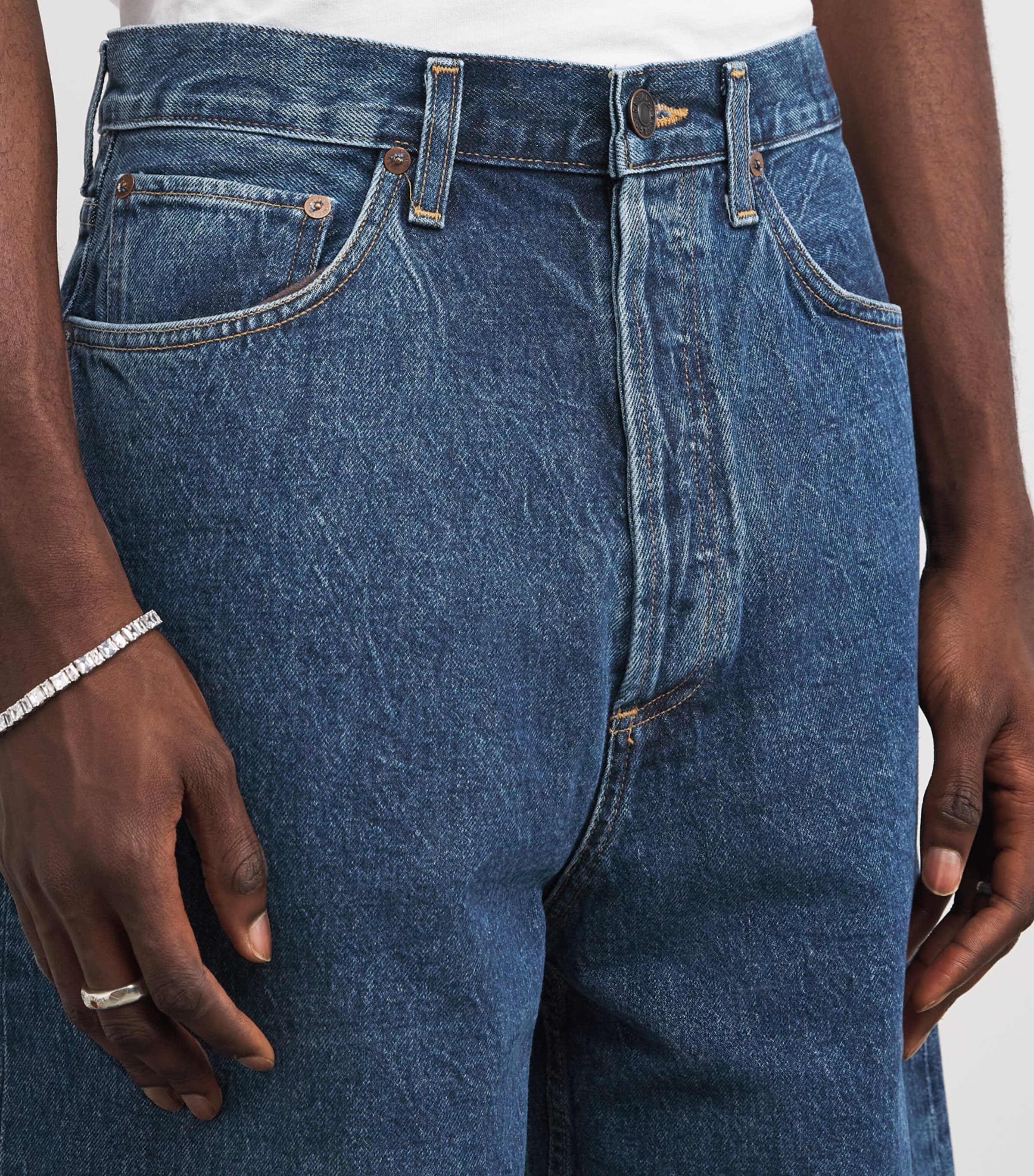 AGOLDE Mens Beesley Denim Shorts Creased Dk Indigo Image 6