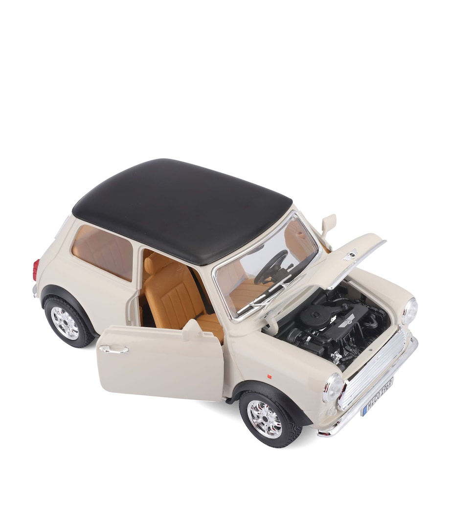 Bburago 1969 Mini Cooper 1:18 Model Image 5