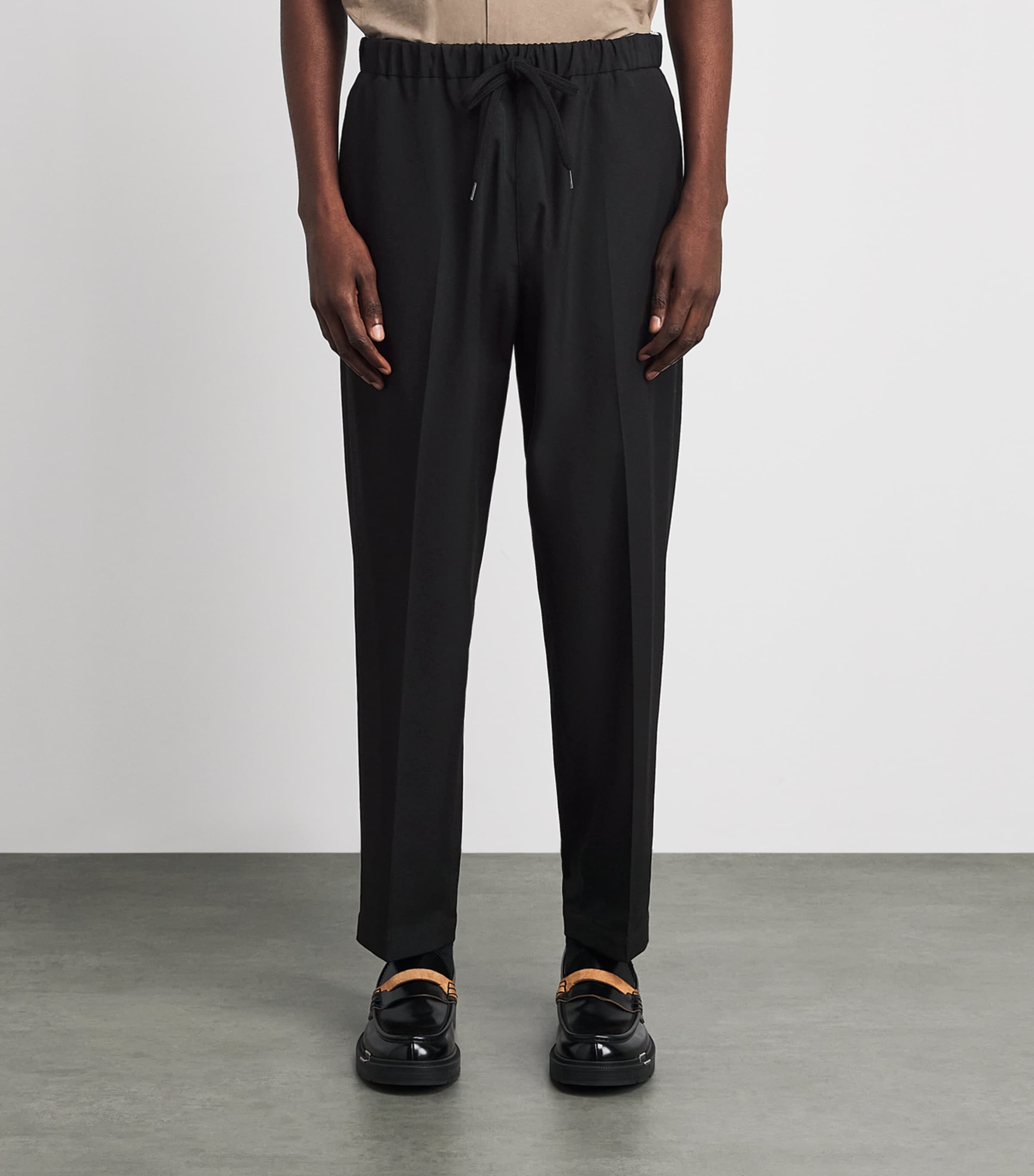 MM6 Maison Margiela Mens Cotton Pleated Drawstring Trousers Black Image 4