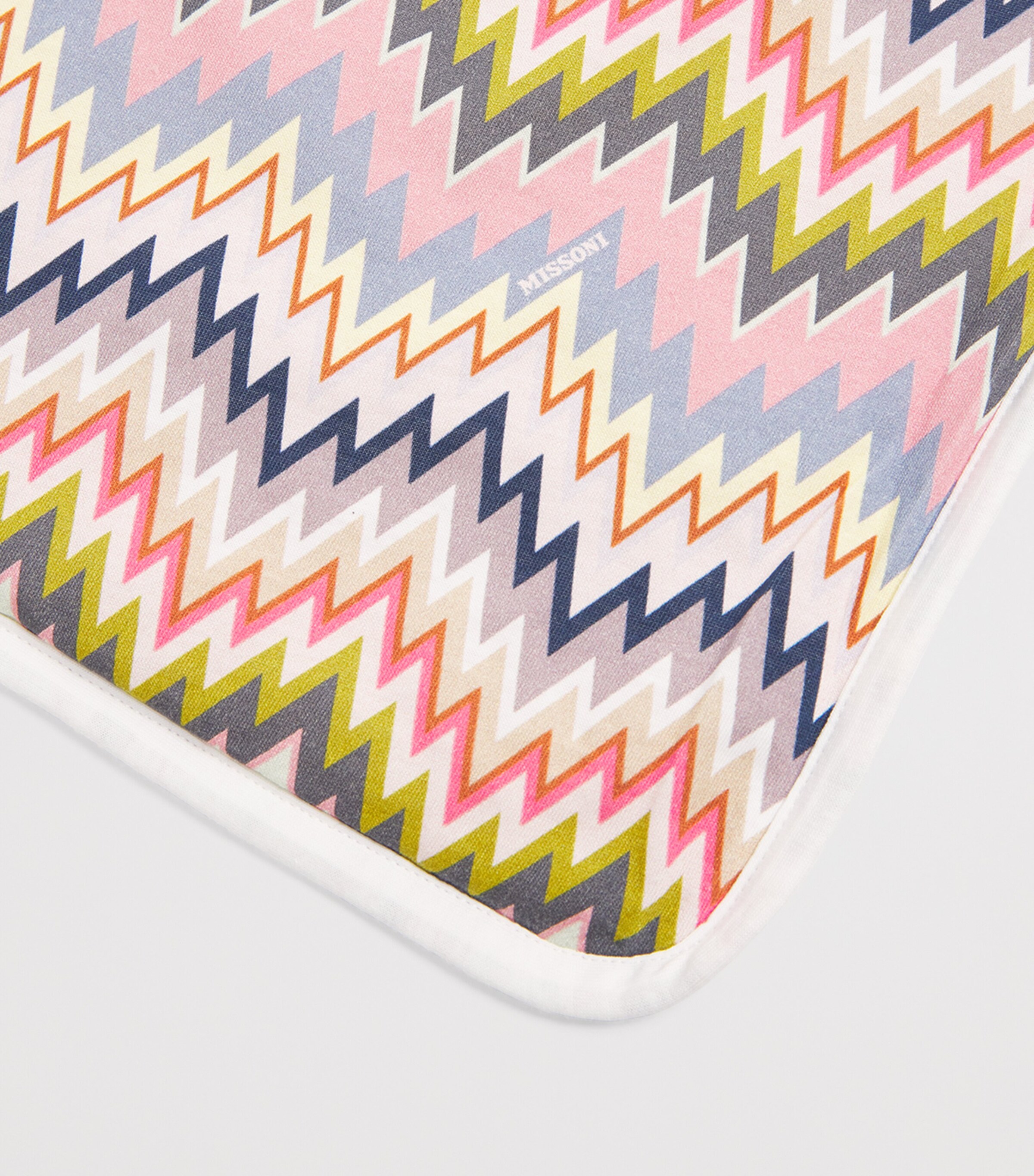 Missoni Kids Zigzag Blanket (75cm x 75cm) Image 3