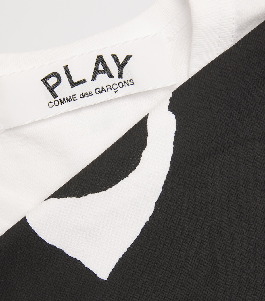 Comme Des Garçons Play Mens Cotton Bottom Corner Heart T-Shirt White Image 6