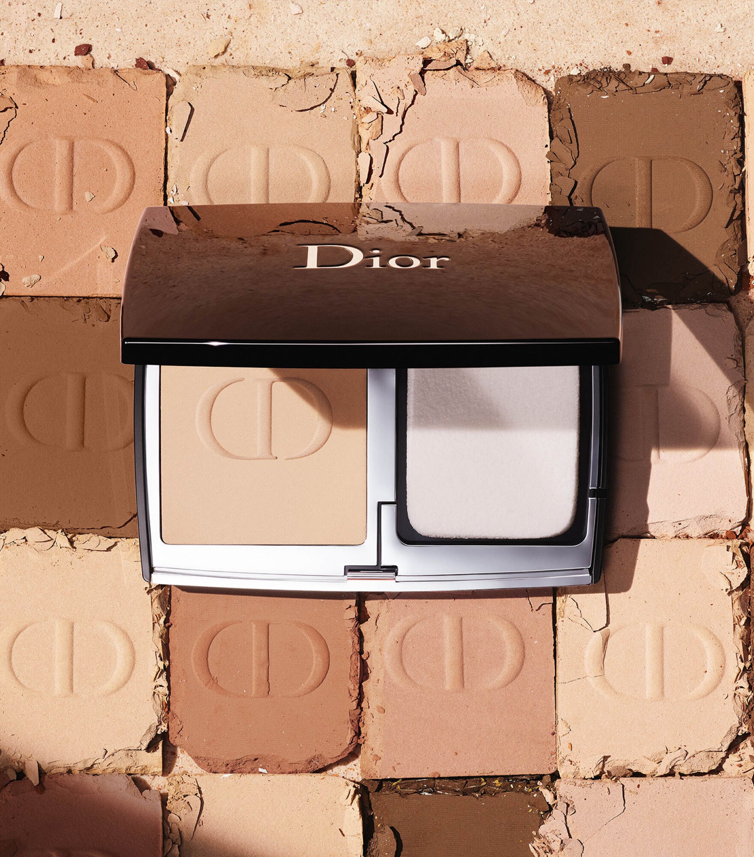 （未使用品）Dior Forever Natural Velvet N0 DIOR FOREVER NATURAL VELVET COMPACT FOUNDATION-NO TRANSFER