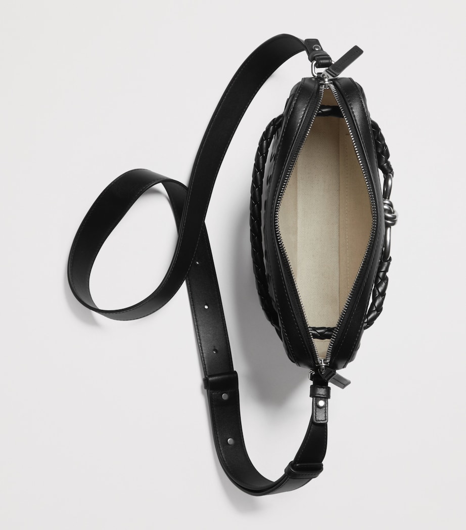 Bottega Veneta Leather Andiamo Messenger Bag Image 5