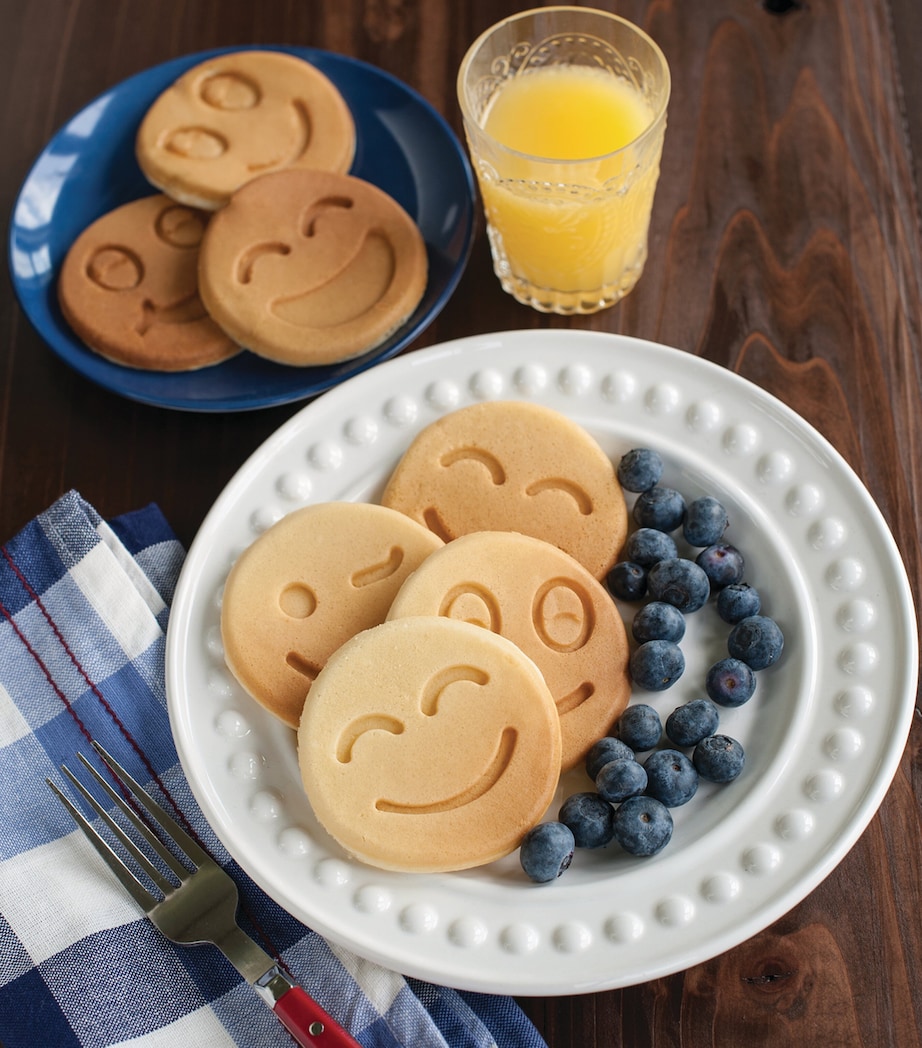 Smiley Face Pancake Pan (27cm) BLACK Image 2