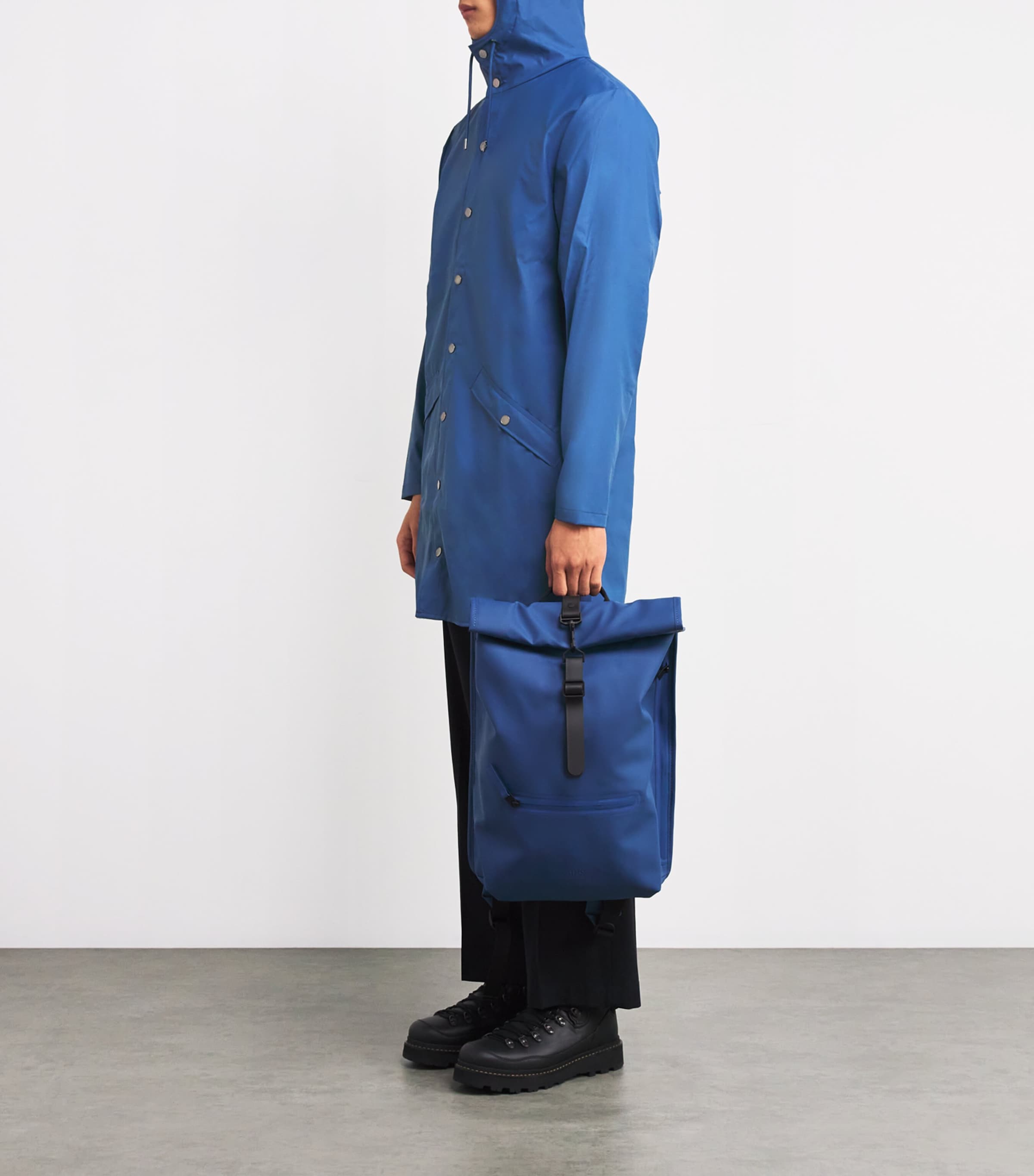 Core Longline Rain Jacket 109 PULSE Image 2