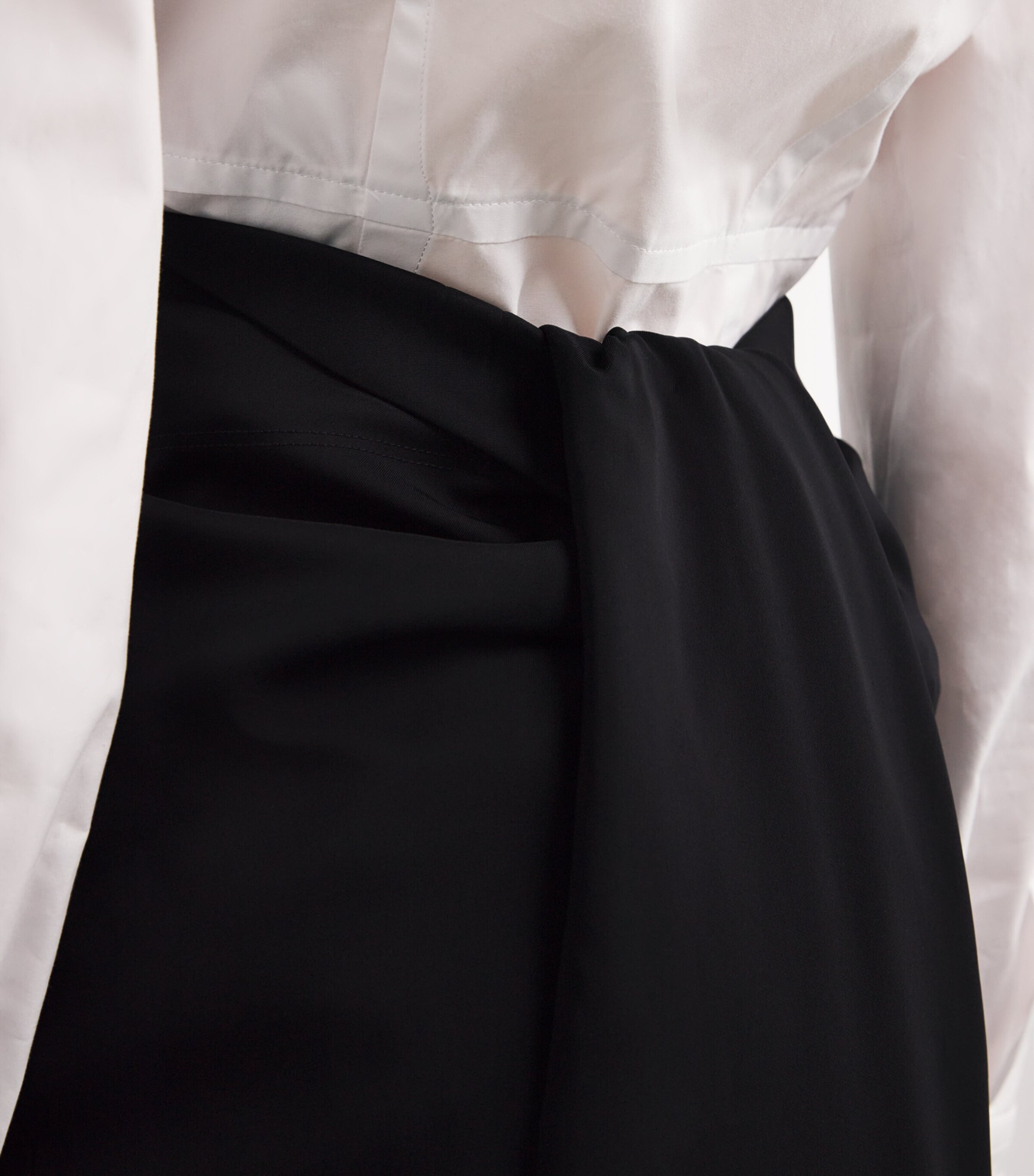 Jacquemus Womens The Sablier Pencil Skirt Black Image 6