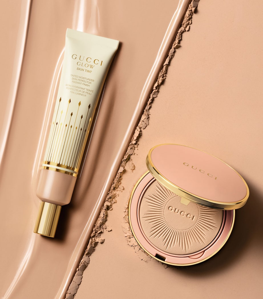 Glow Skin Tint 15 FAIR Image 6