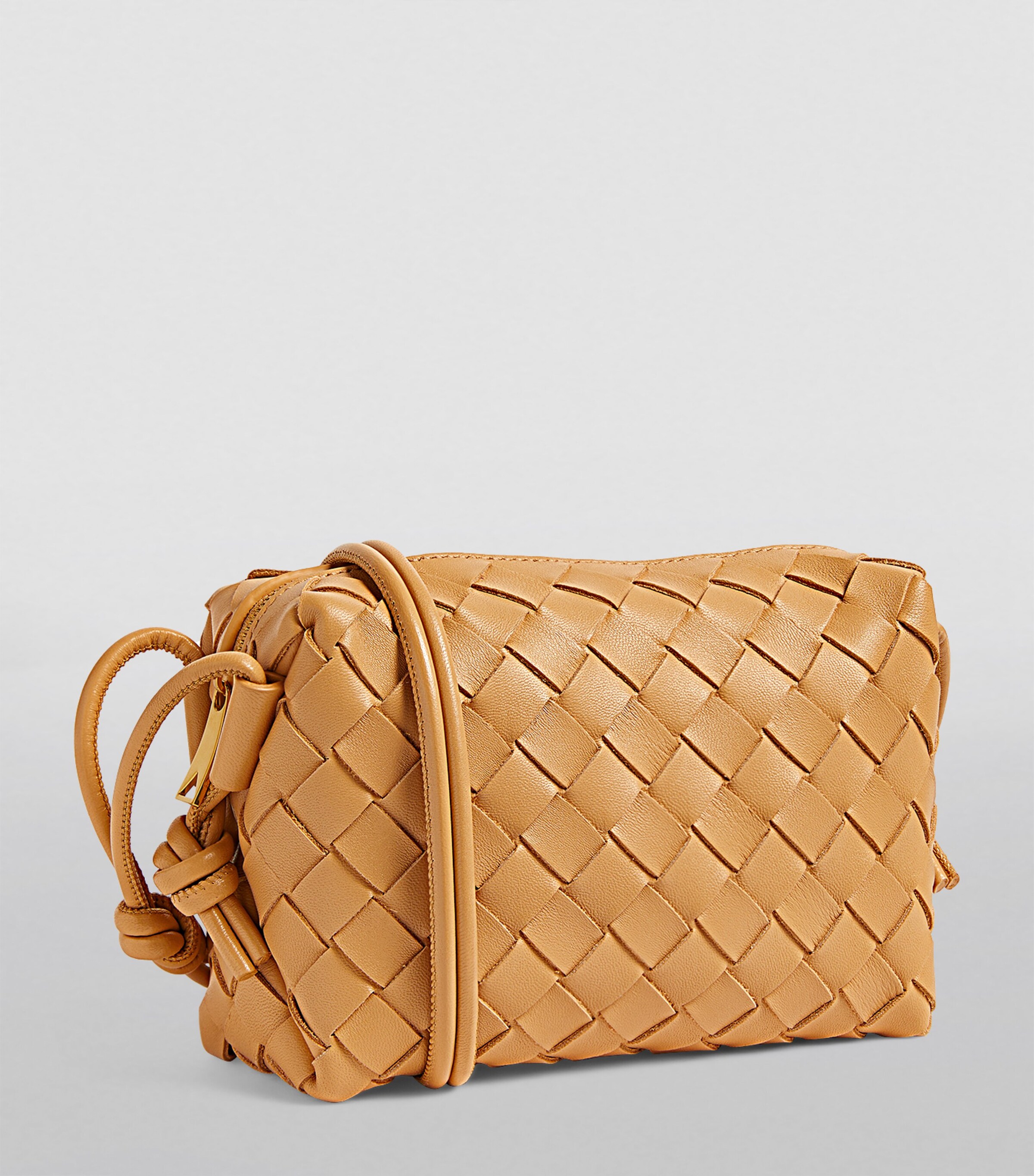 BOTTEGA VENETA ボッテガヴェネタ 財布 二つ折り財布 CASSETTE