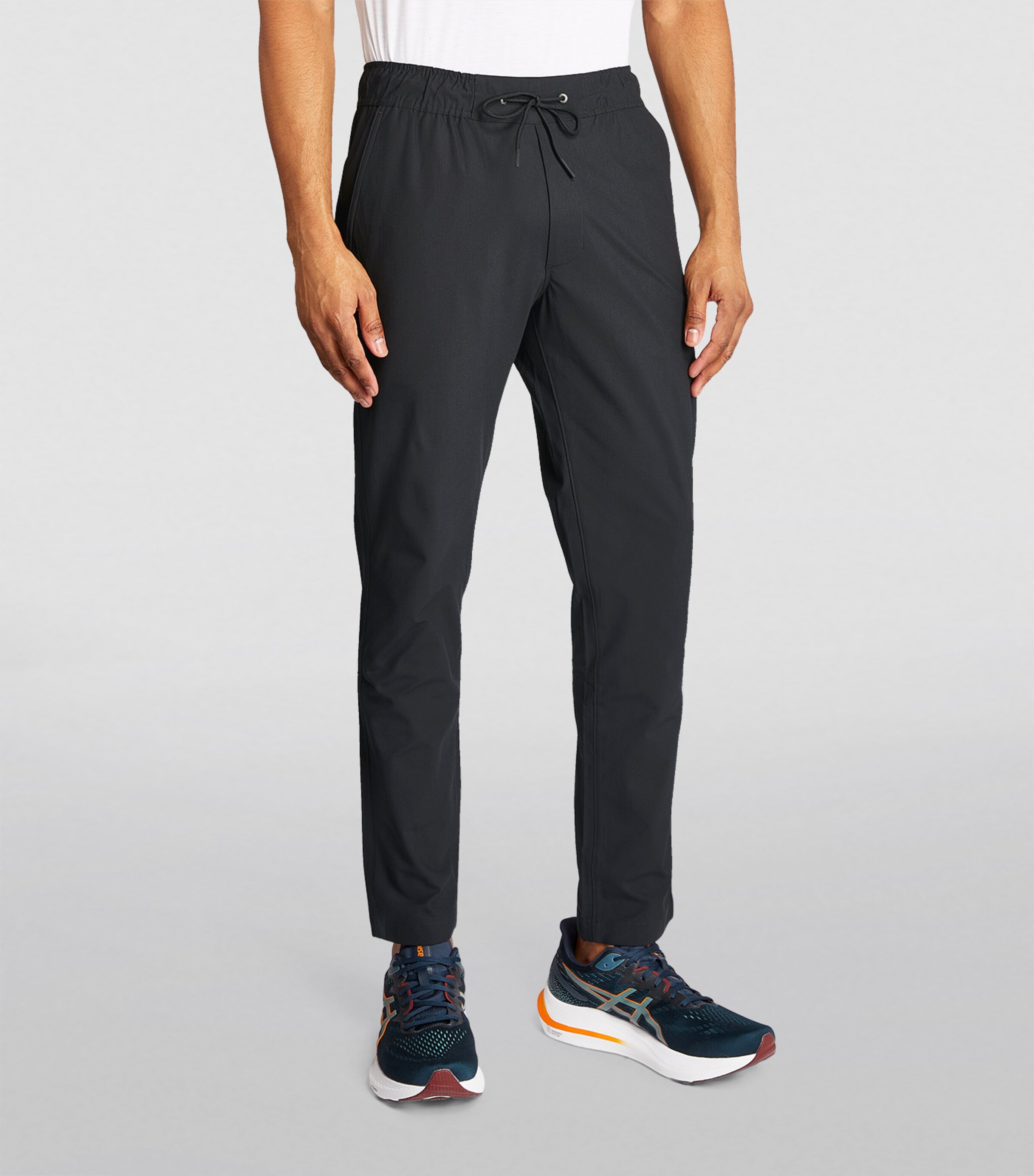 VUORI Mens Meta Tailored Trousers Black/black Image 3
