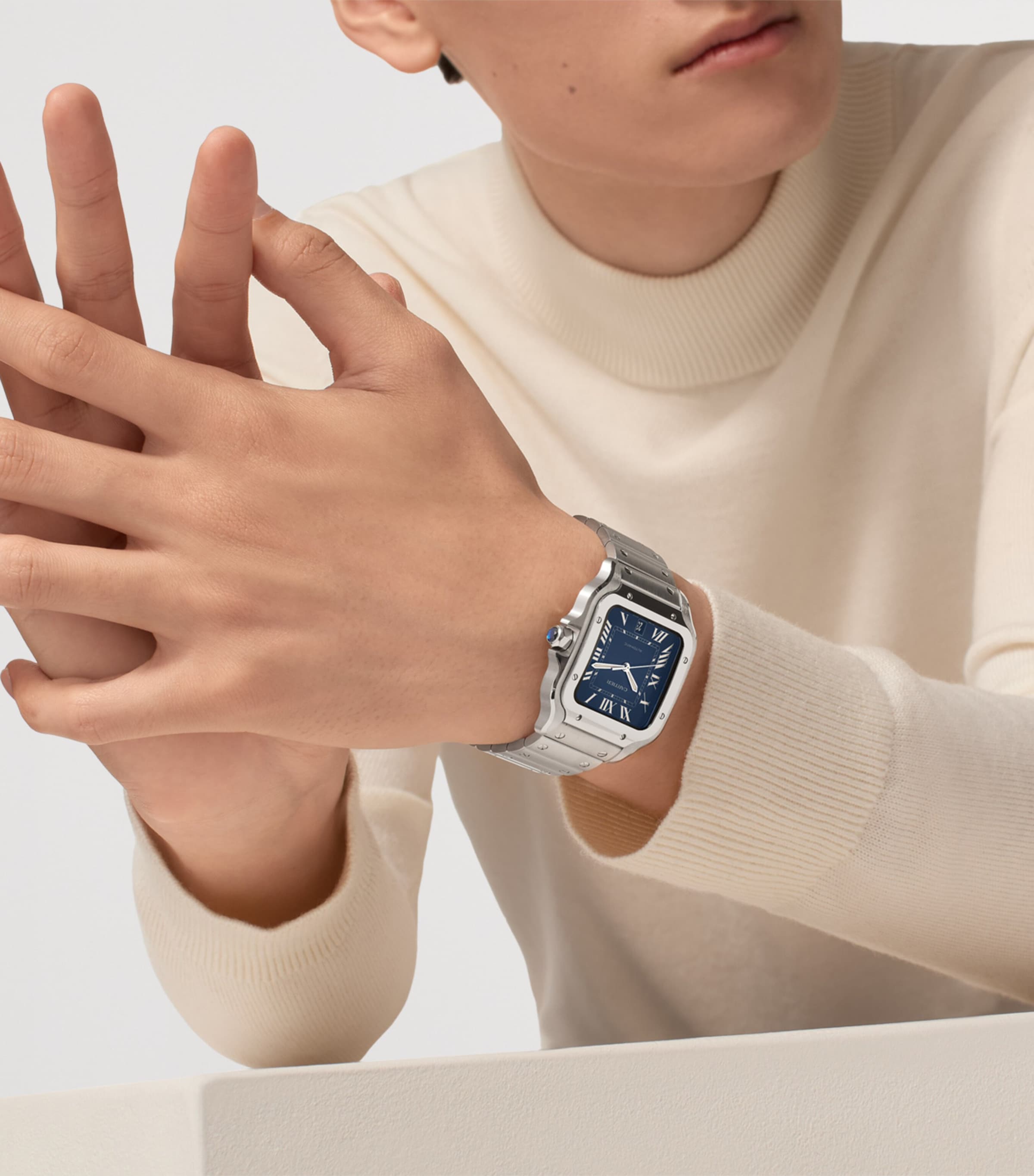 Large Steel Santos de Cartier Watch 39.8mm BLUE Image 3