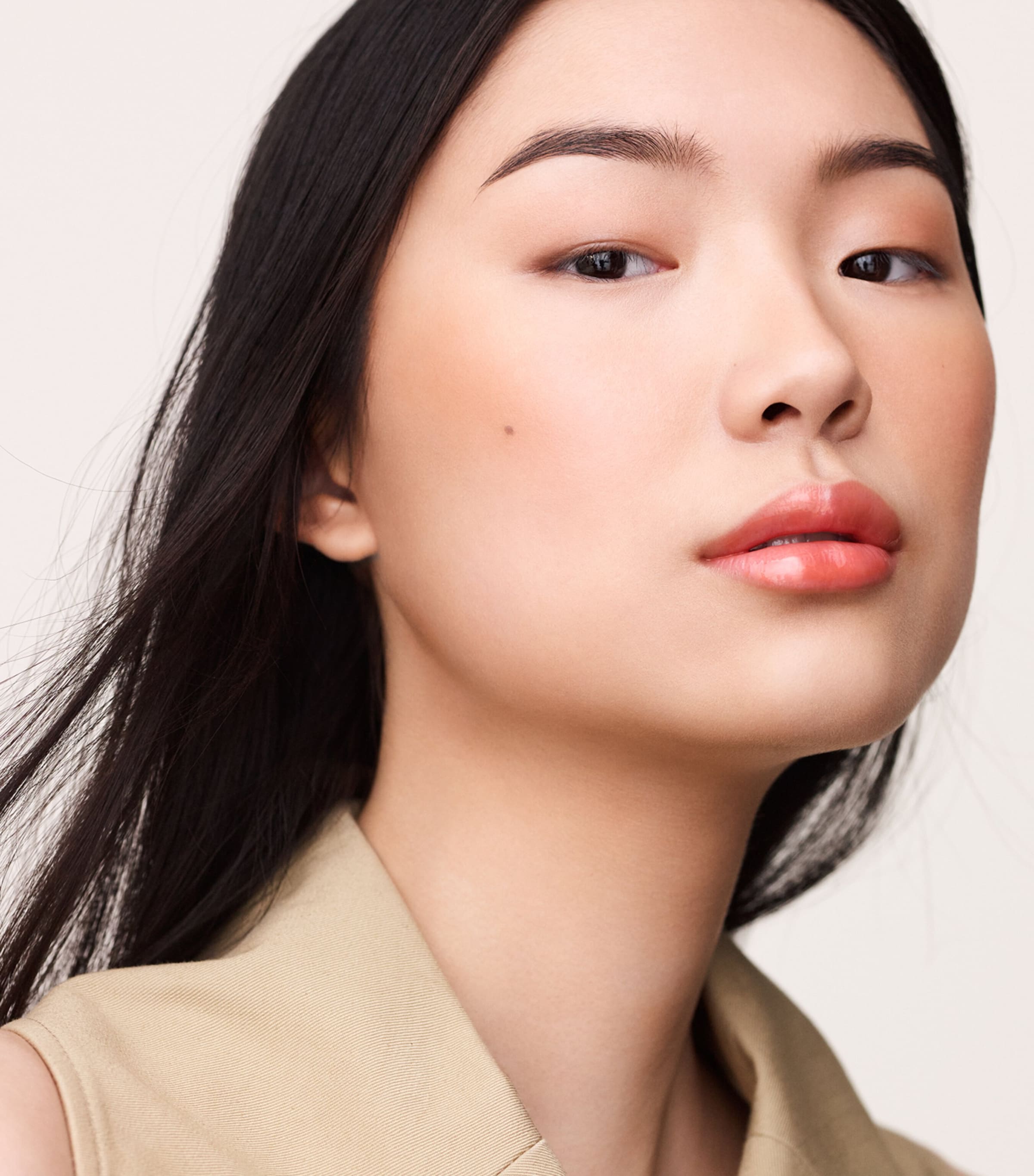 Hermèsistible Infused Care Oil (8.5ml) - 02 Corail Bigarade 02 CORAIL BIGARADE Image 2