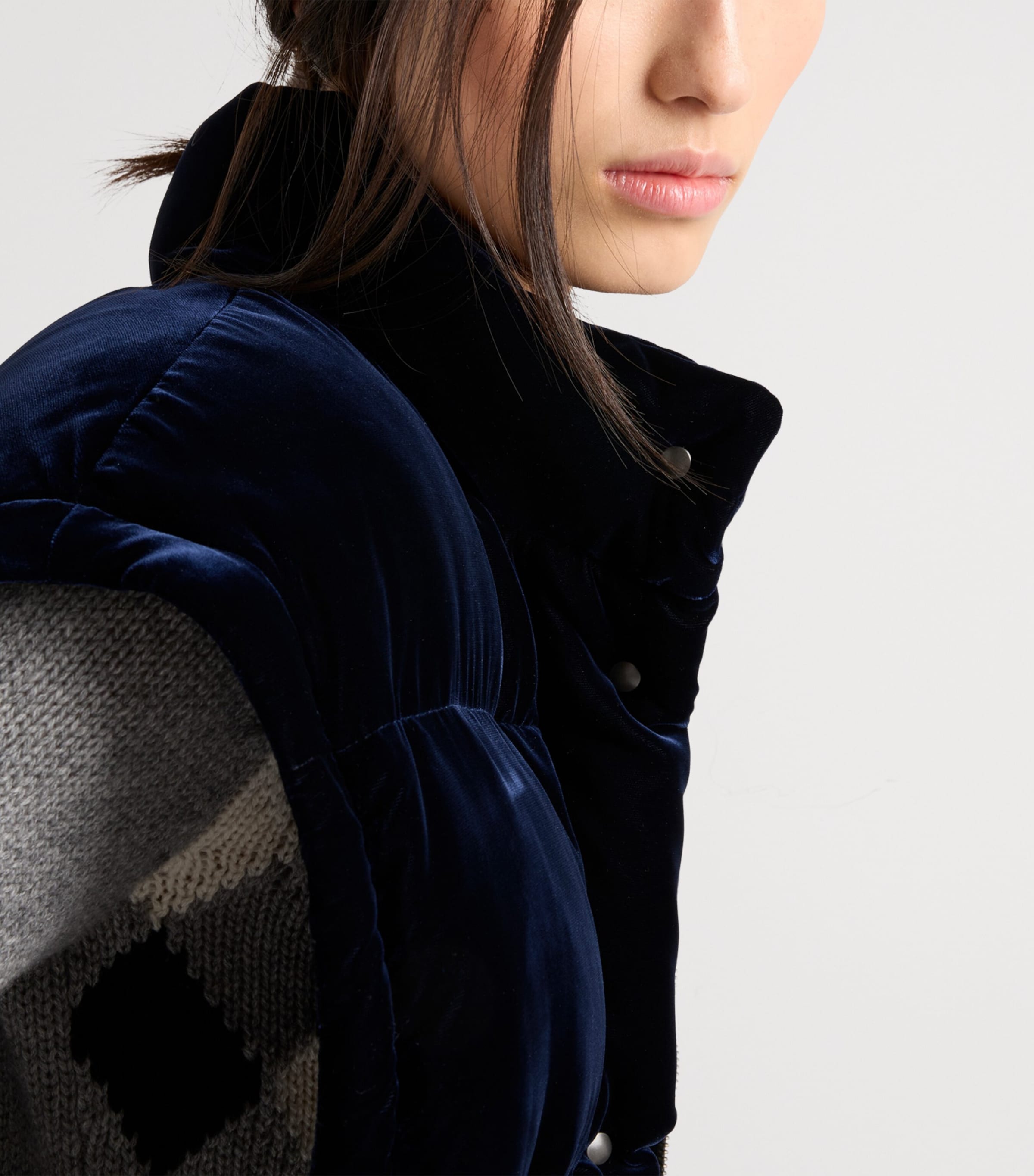 Velvet Down-Filled Puffer Jacket F0008 Image 4