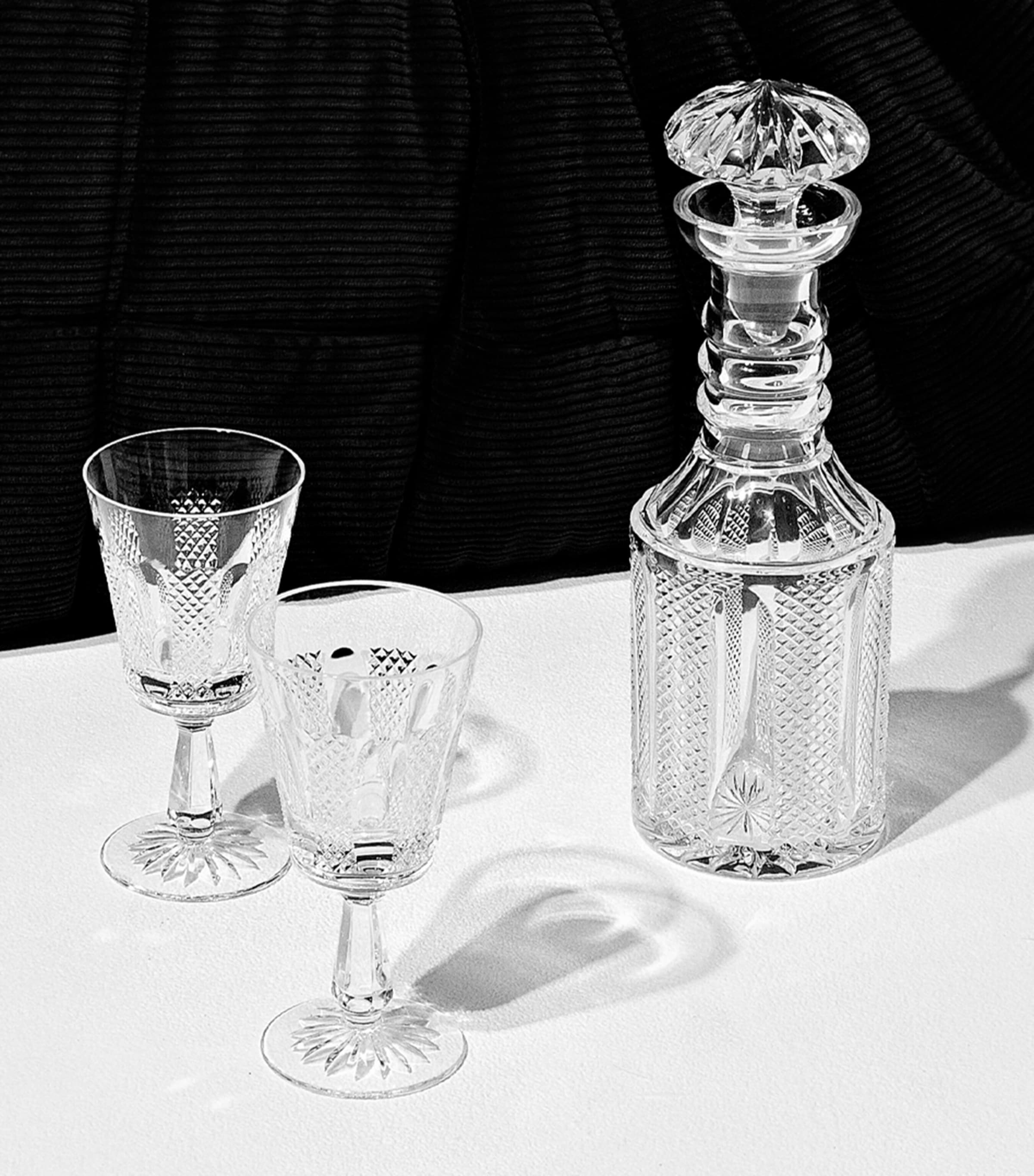 Set of 4 Crystal Hibernia Mastercraft Wine Glasses (280ml) CLEAR Image 4