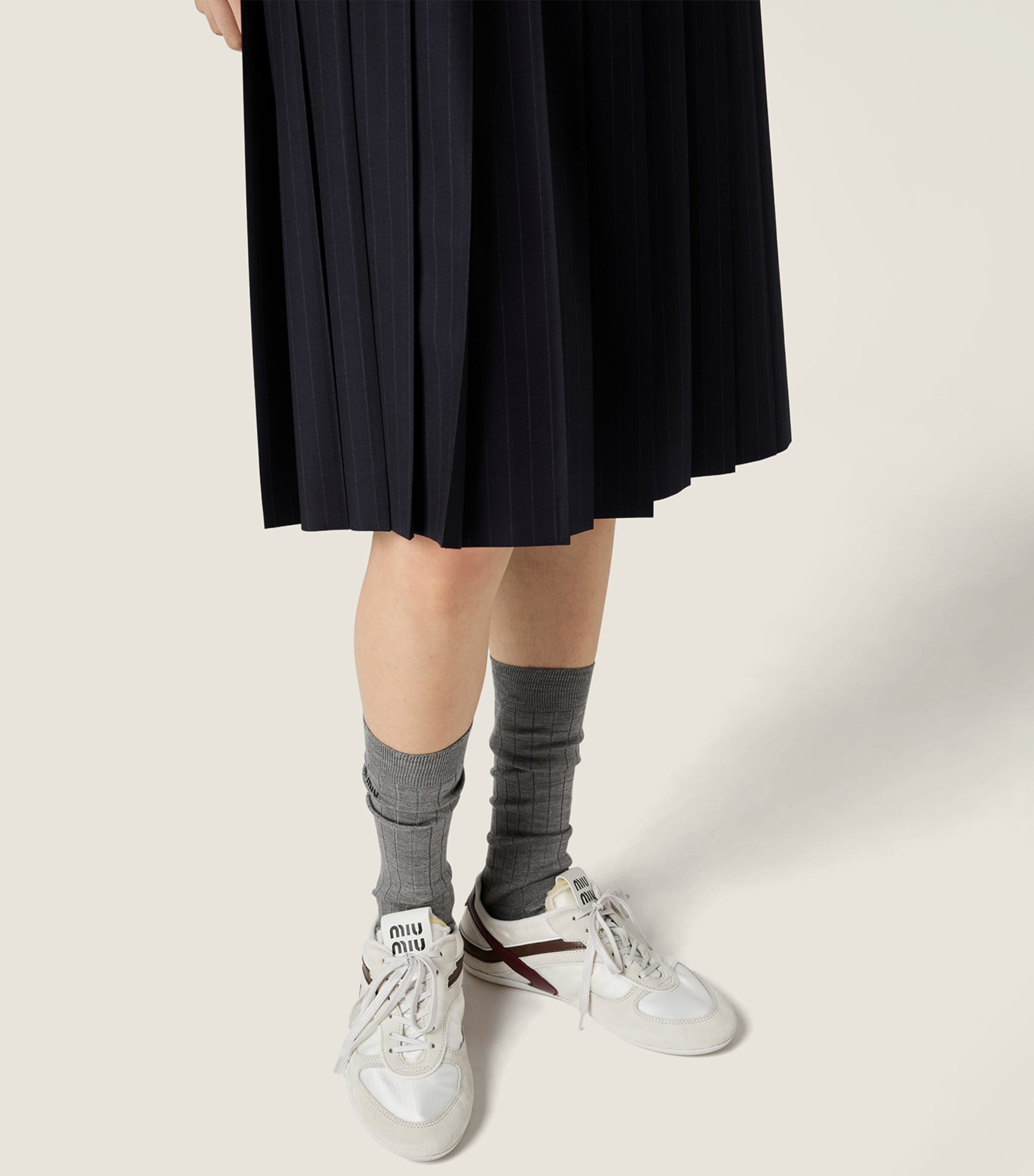 Wool Pleated Midi Skirt F0008 Image 4