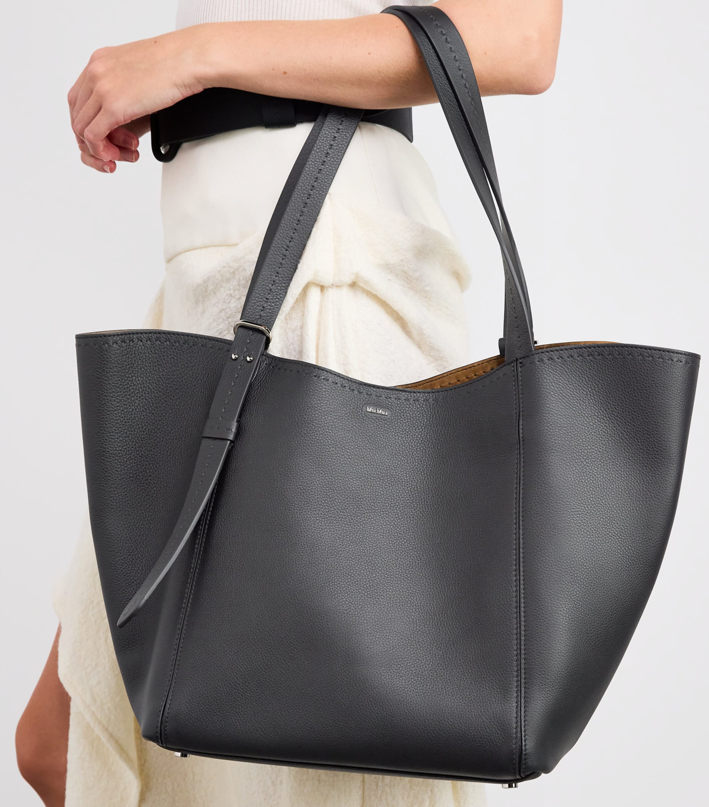 Max Mara Black Leather Architepo Tote Bag | Harrods US Max Mara Black Leather Architepo Tote Bag | Harrods US