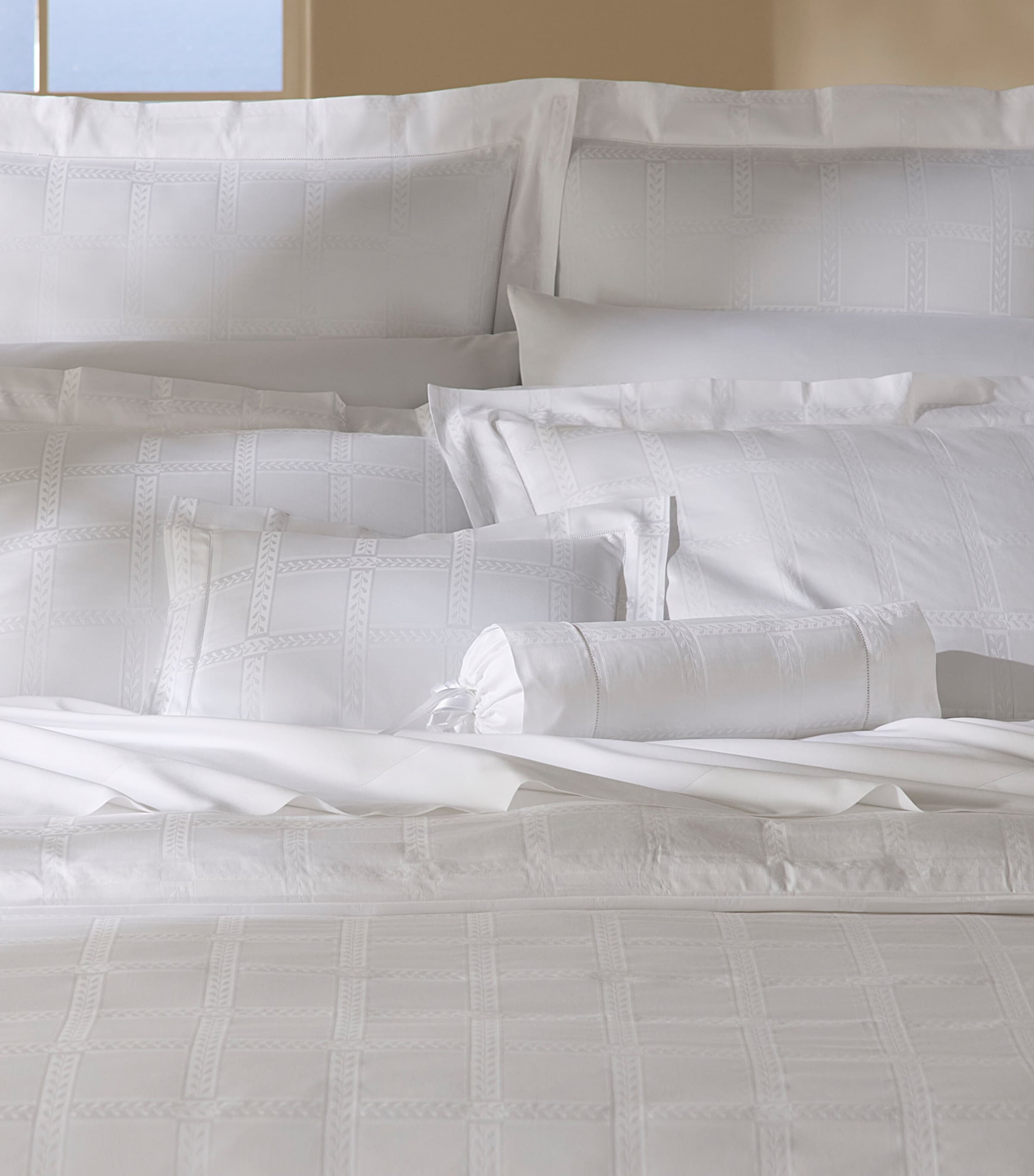Pratesi Egyptian Cotton Impero Super King Duvet Cover (260cm x 220cm) White Image 1