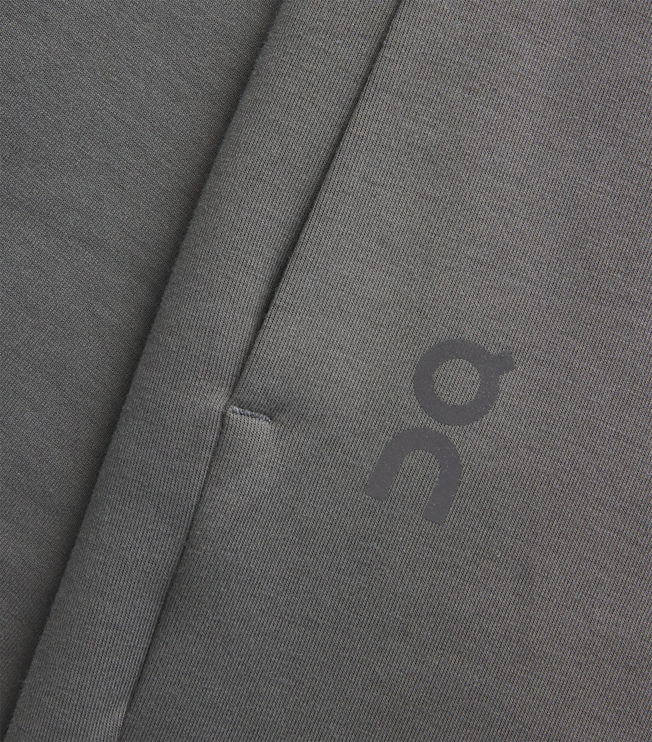 On Mens Cotton-Blend Focus Tech Sweatpants Shadow Image 6