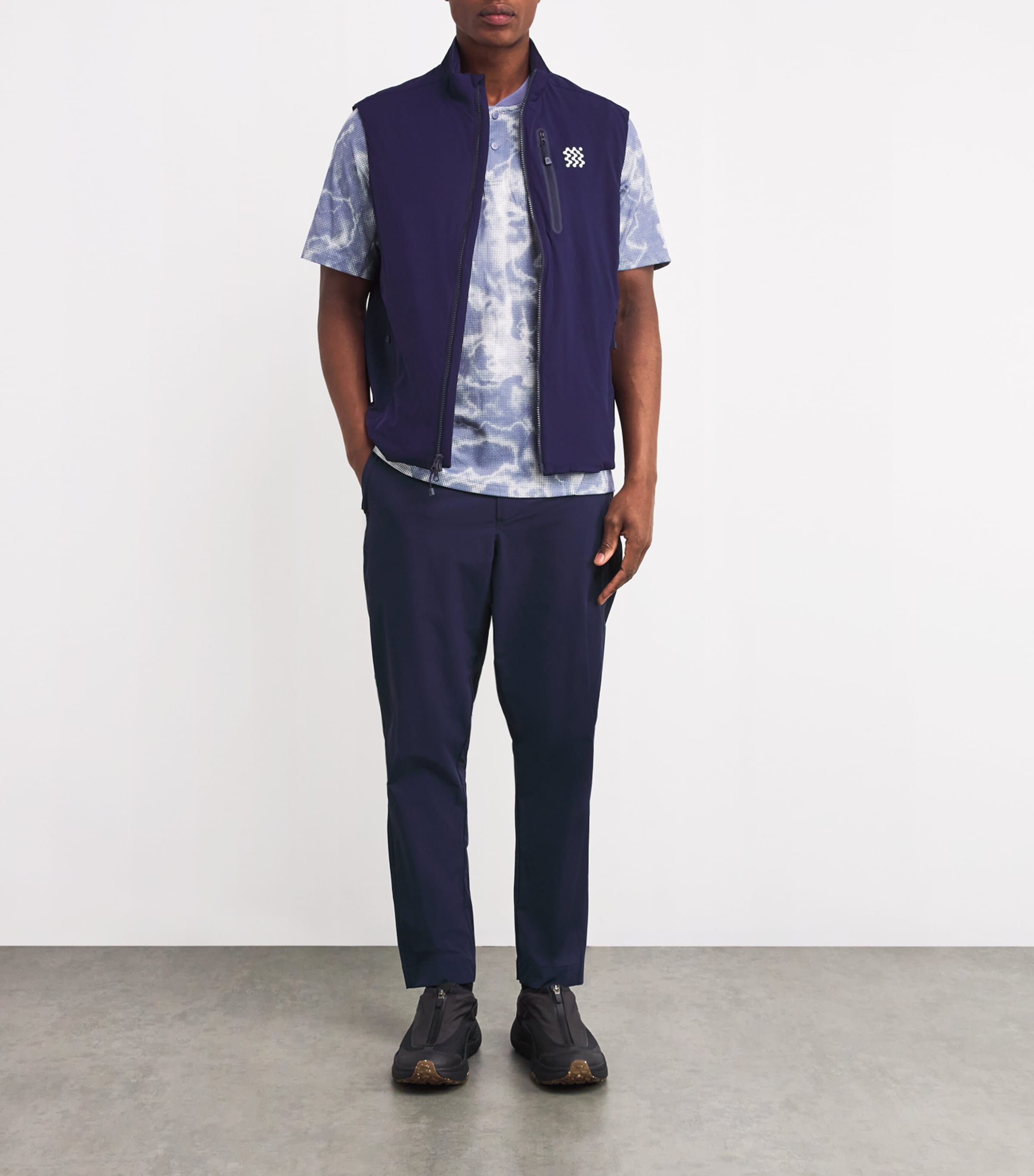 Water-Resistant Course Trousers NAVY Image 2