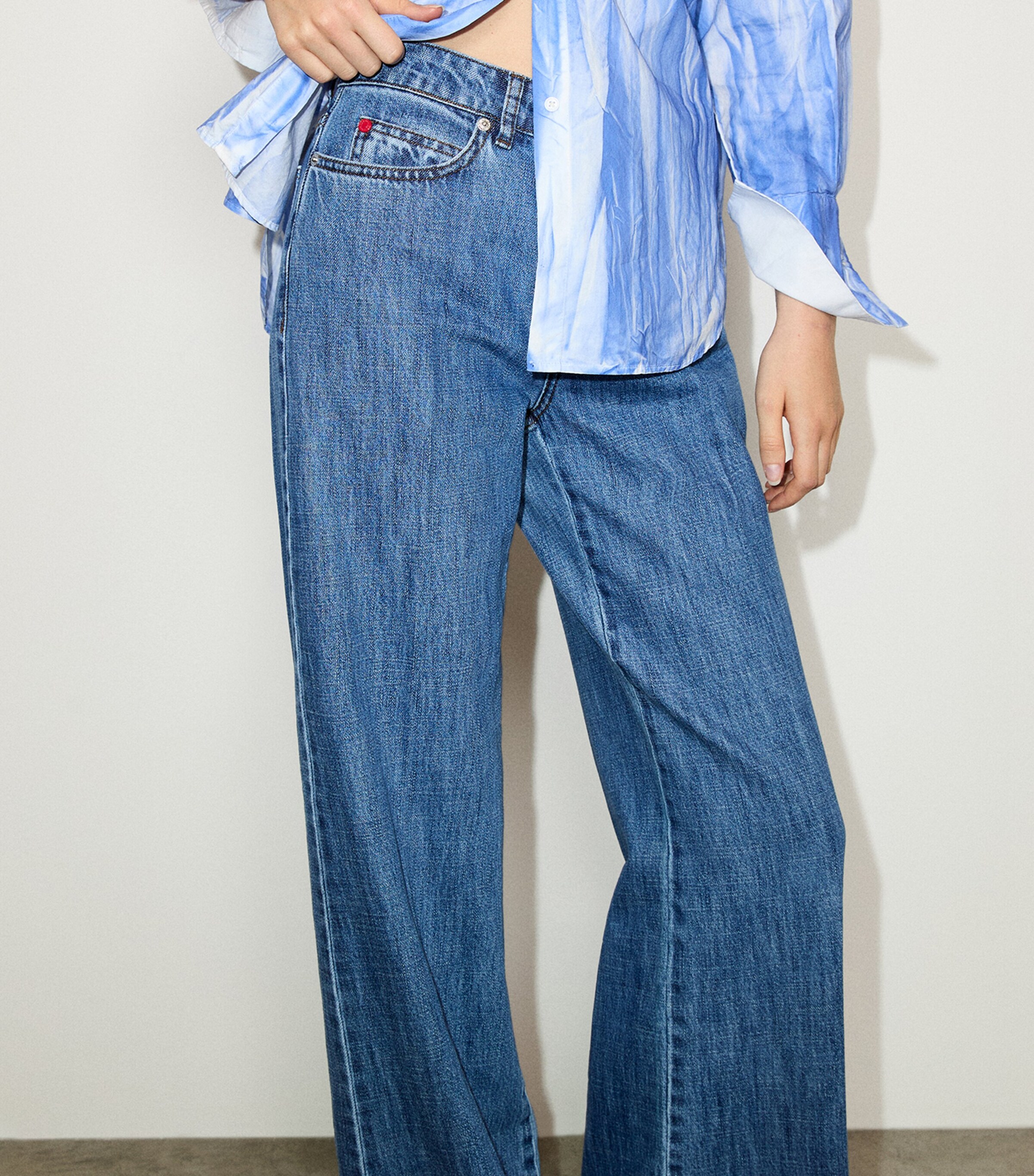MAX&Co. Womens Wide-Leg Jeans Navy Image 4