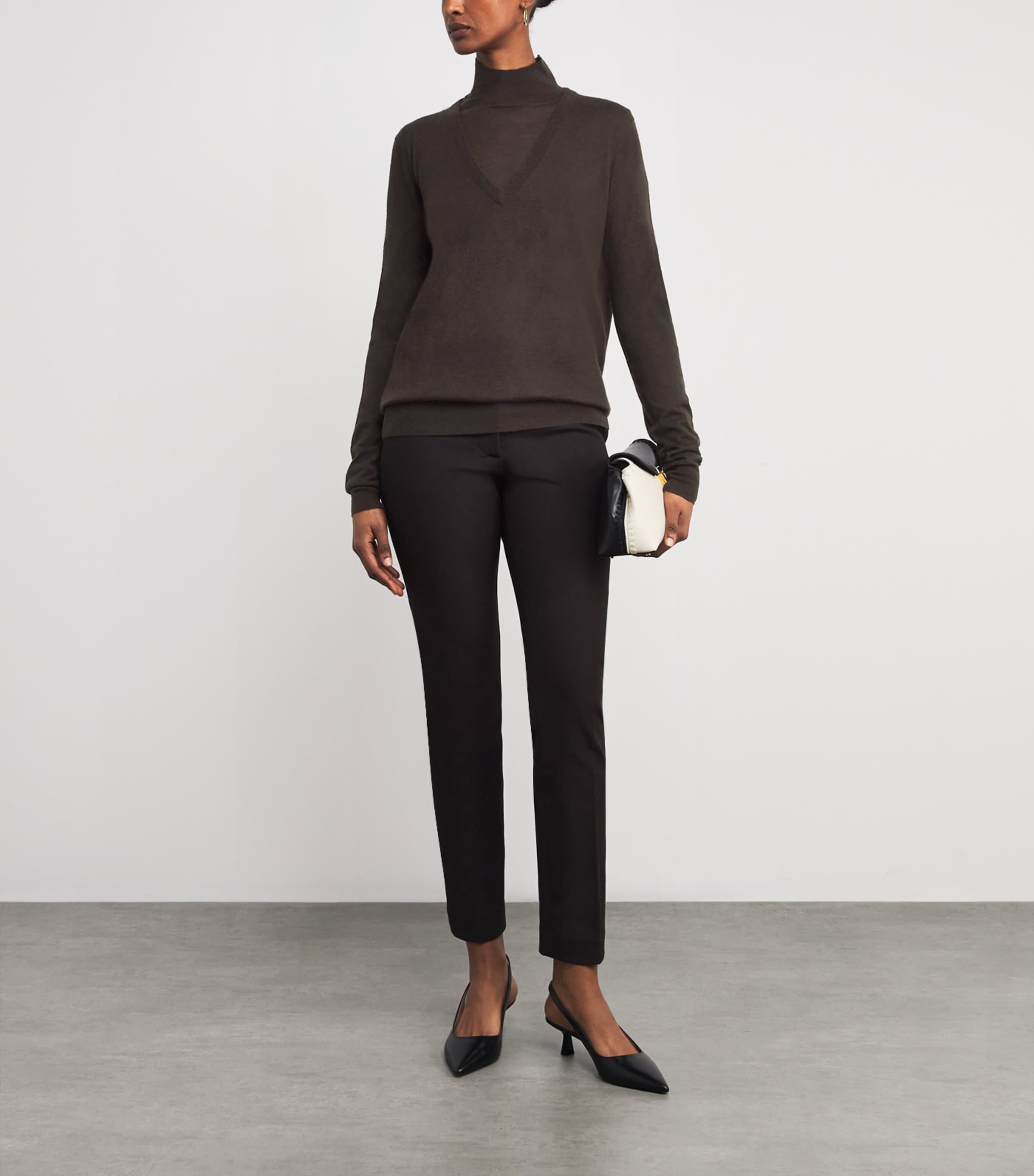 Cashmere V-Neck Sweater COCOA Image 2