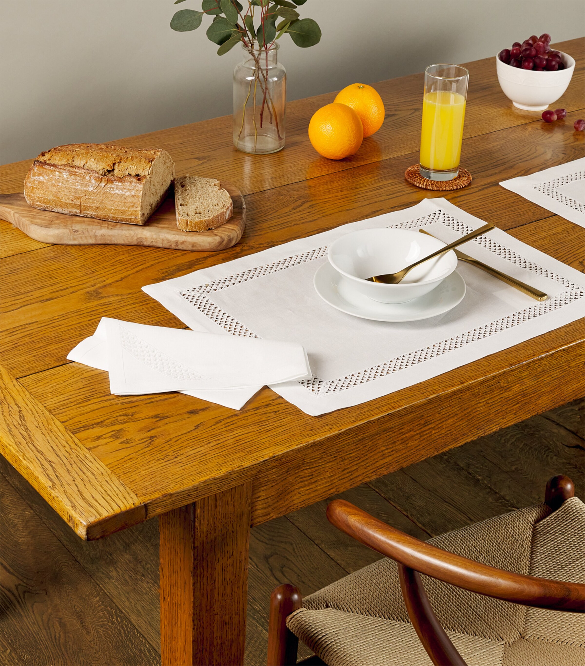 Linen Embroidered Liri Placemat (35cm x 50cm) WHITE/WHITE Image 2