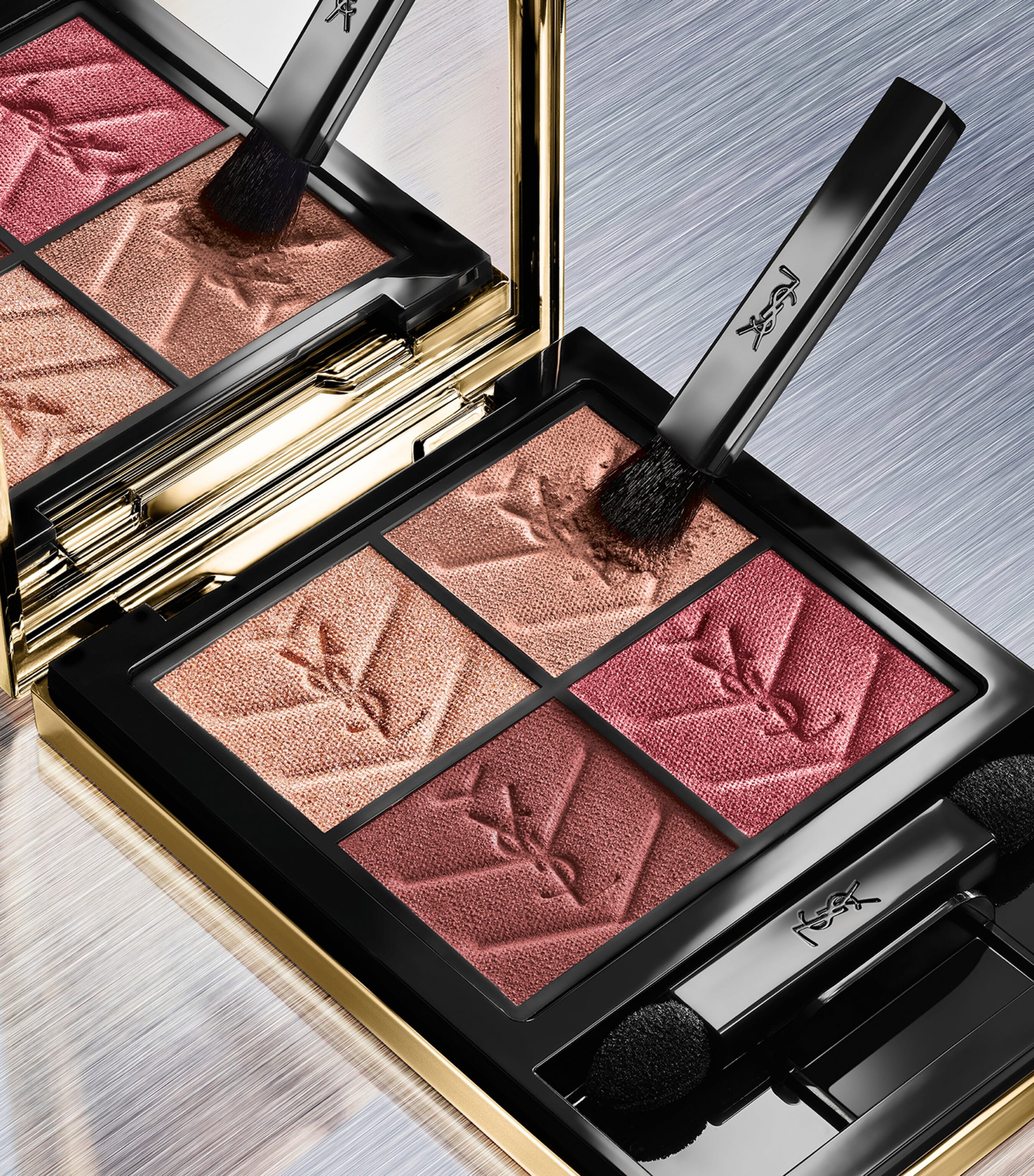 Couture Mini Clutch Mini Eyeshadow Palette 820 Image 2