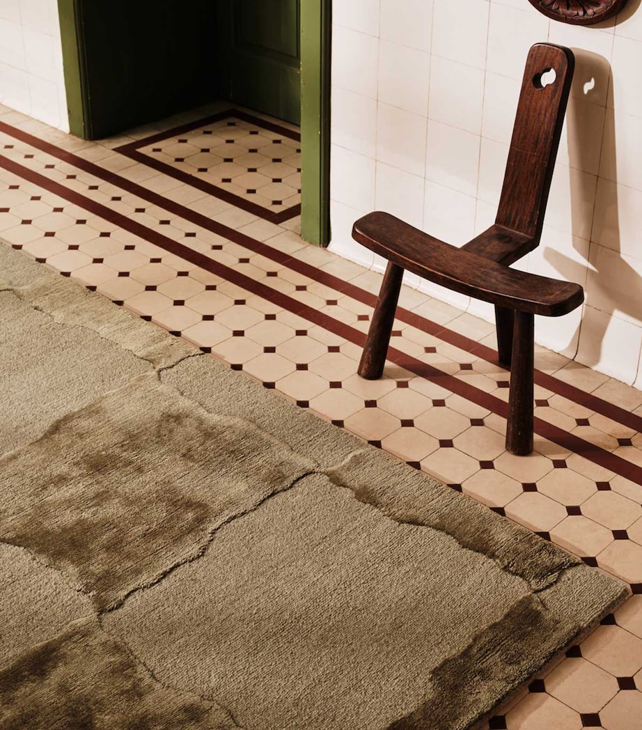 x Kelly Wearstler Arwen Moss Rug (2.44m x 3.05m) GREEN Image 11