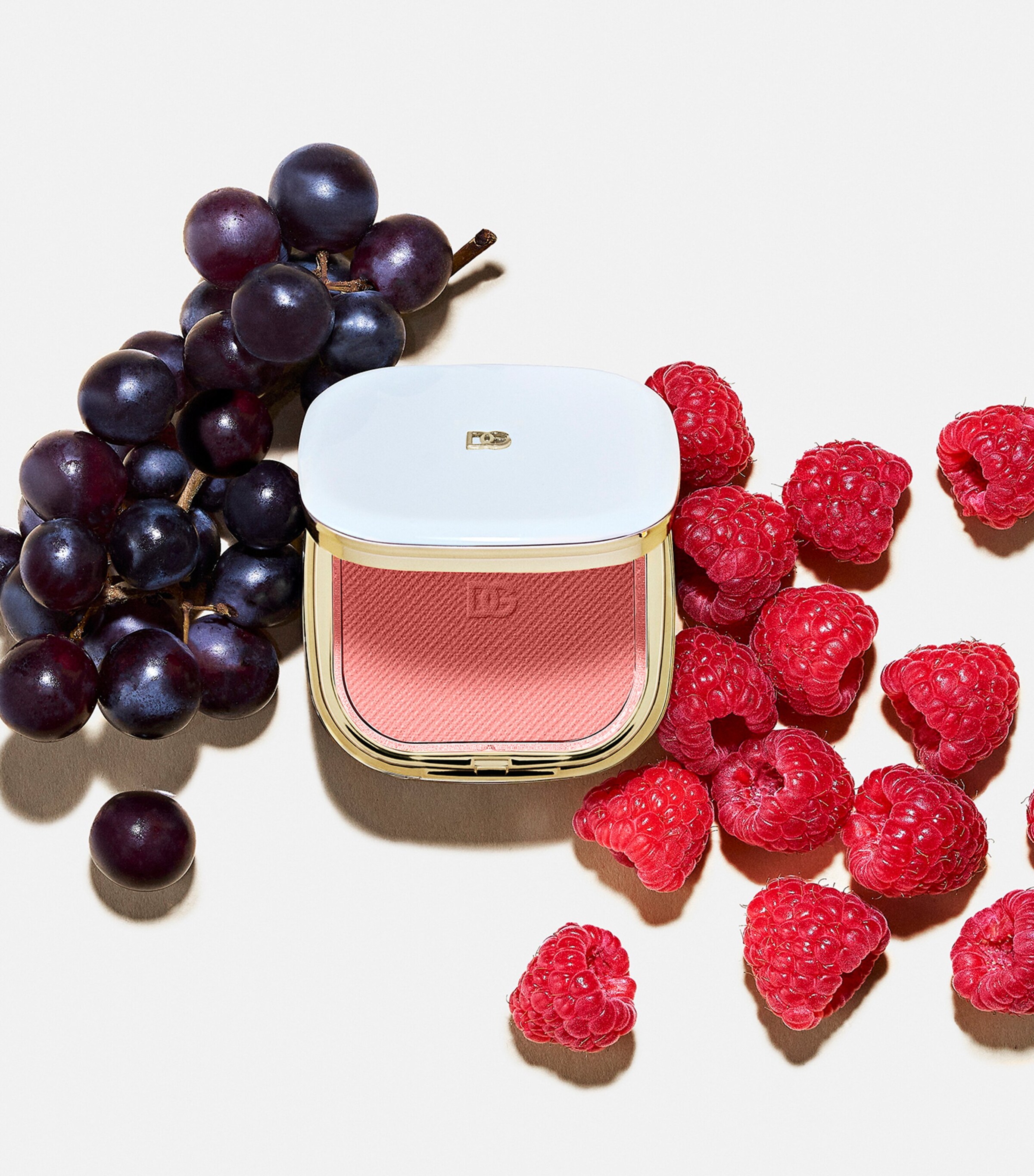 Dolce&Gabbana Cheek & Eyes Match Lasting Blush and Eyeshadow Powder Blissful Mauve Image 4