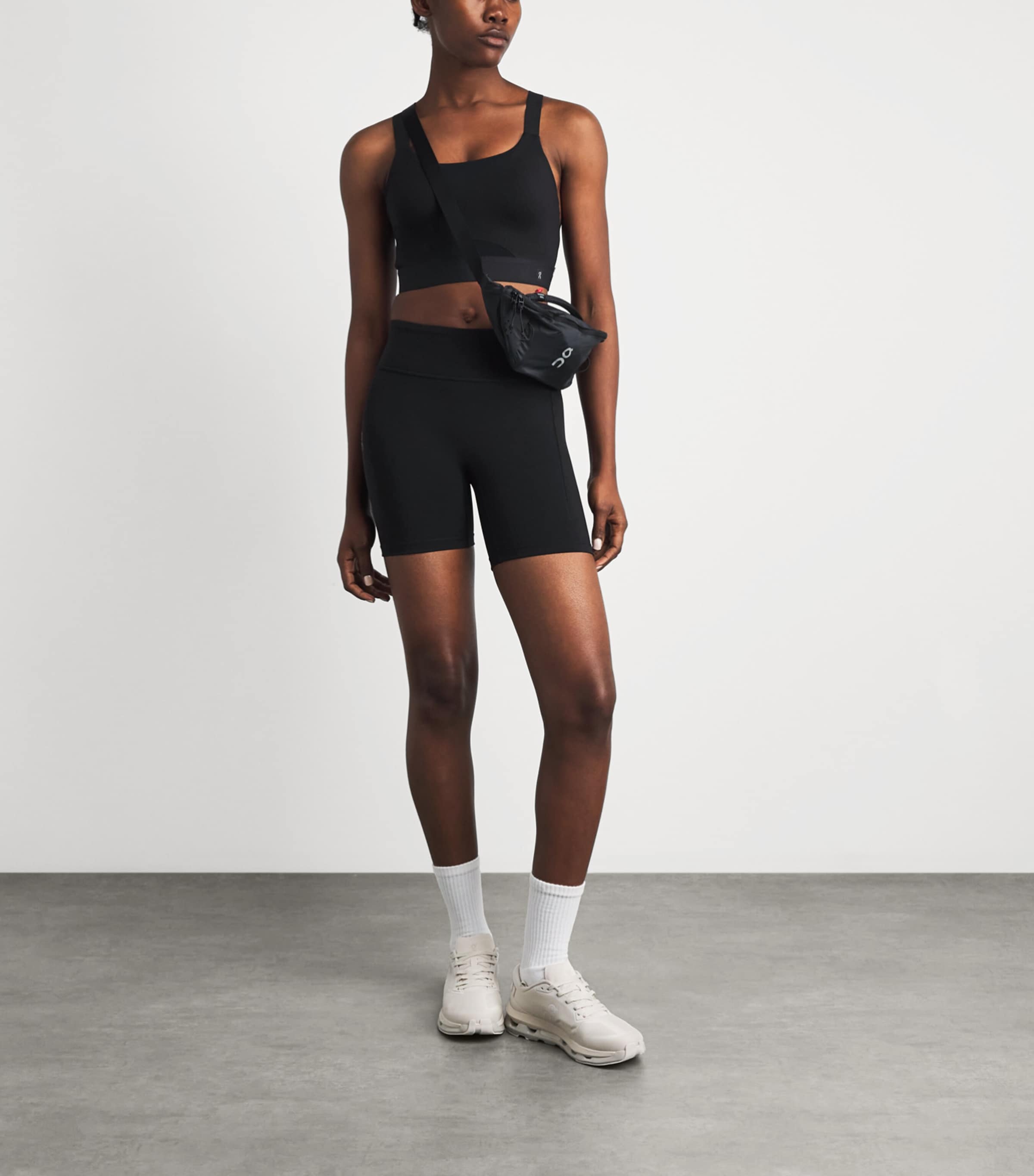 On Womens Performance Tight Shorts Black Image 2
