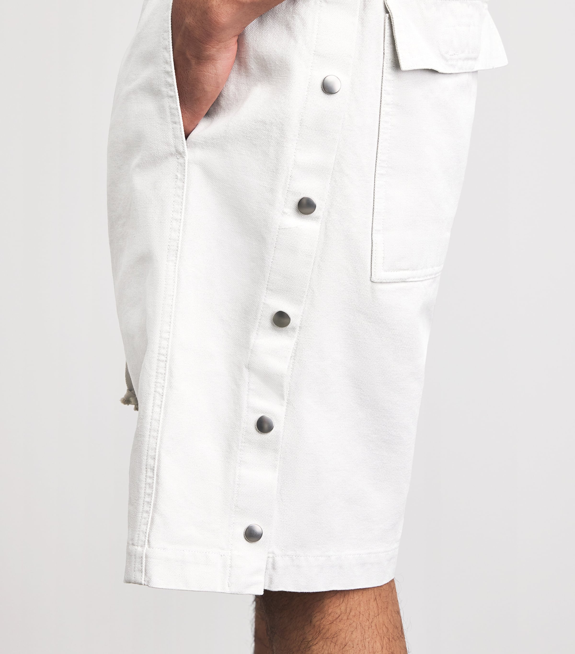 Rick Owens Mens Cotton Pusher Wide-Leg Shorts Milk Wash Image 3