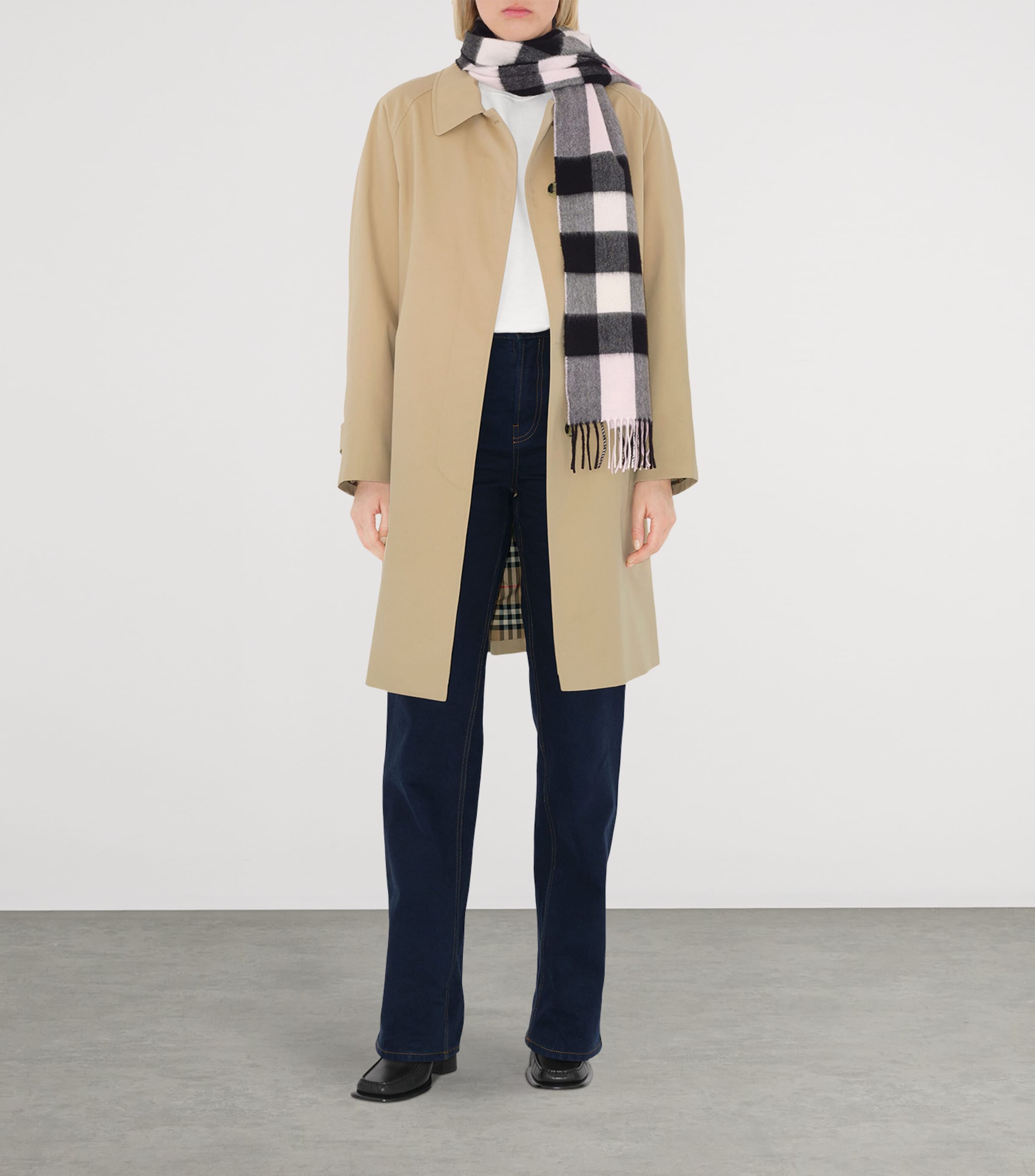 Cashmere Check Scarf PALE CANDY PINK Image 3