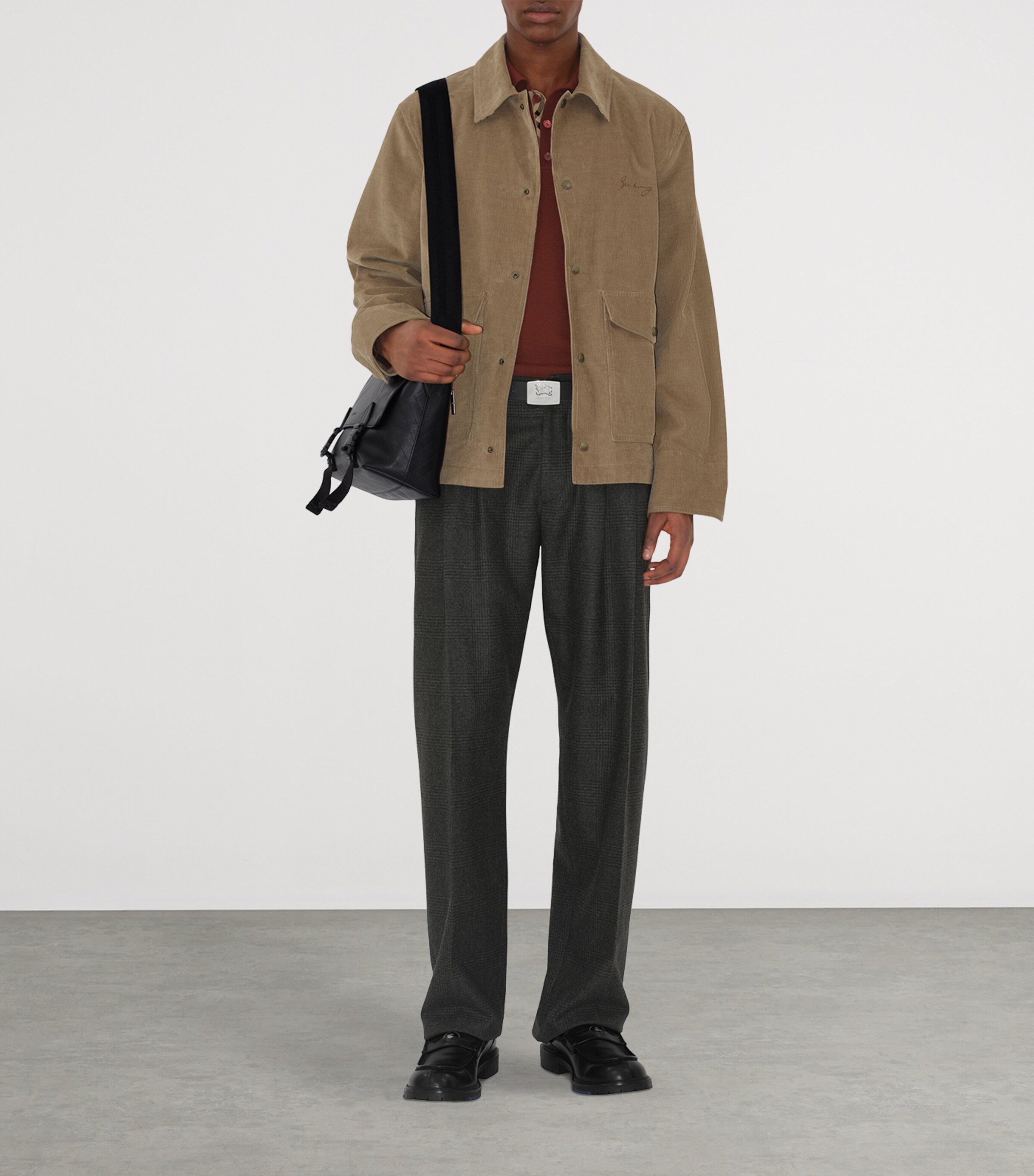 Leather Embossed Messenger Bag BLACK Image 3