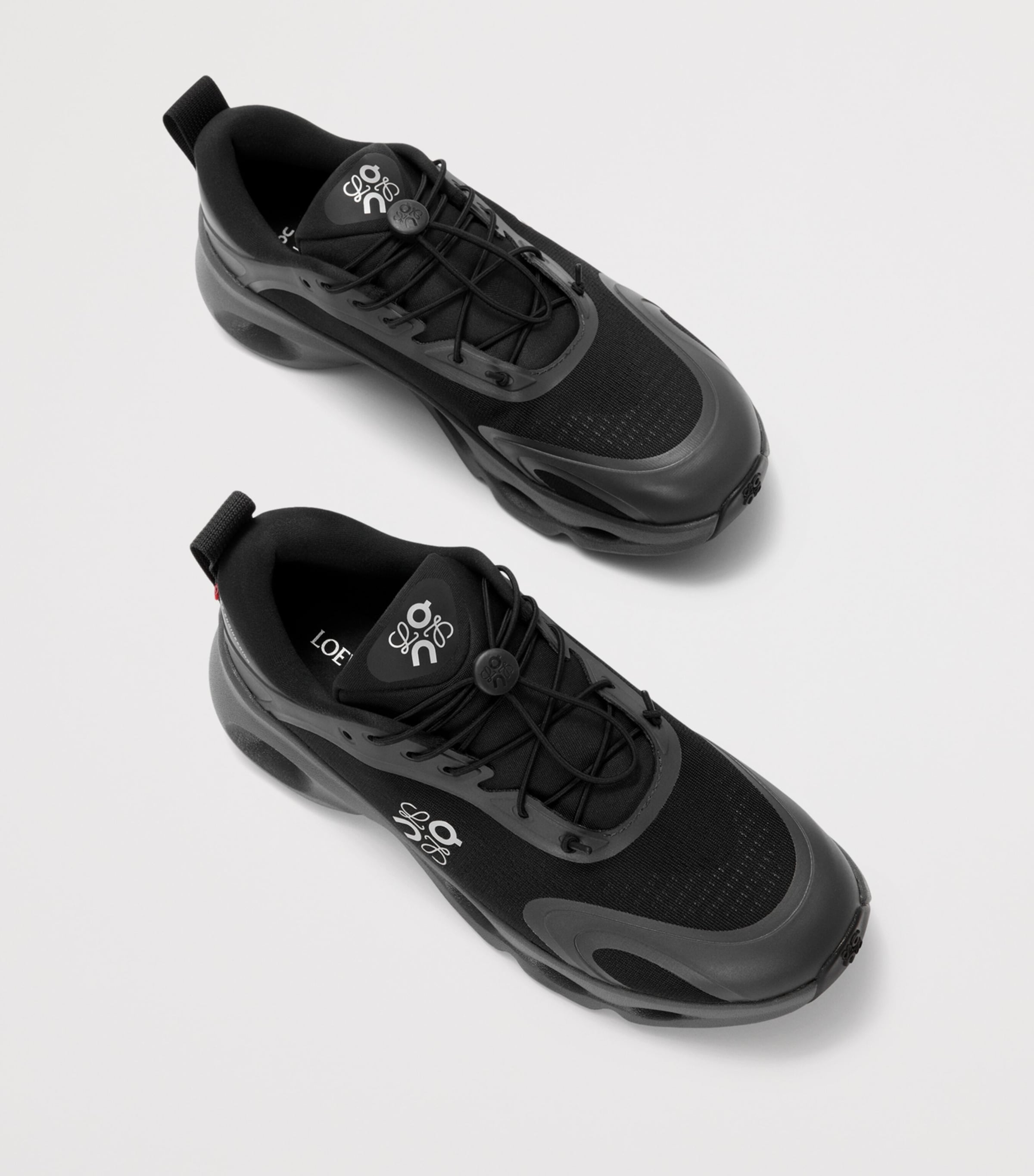 LOEWE Mens x On Cloudsolo Trainers Black Image 4