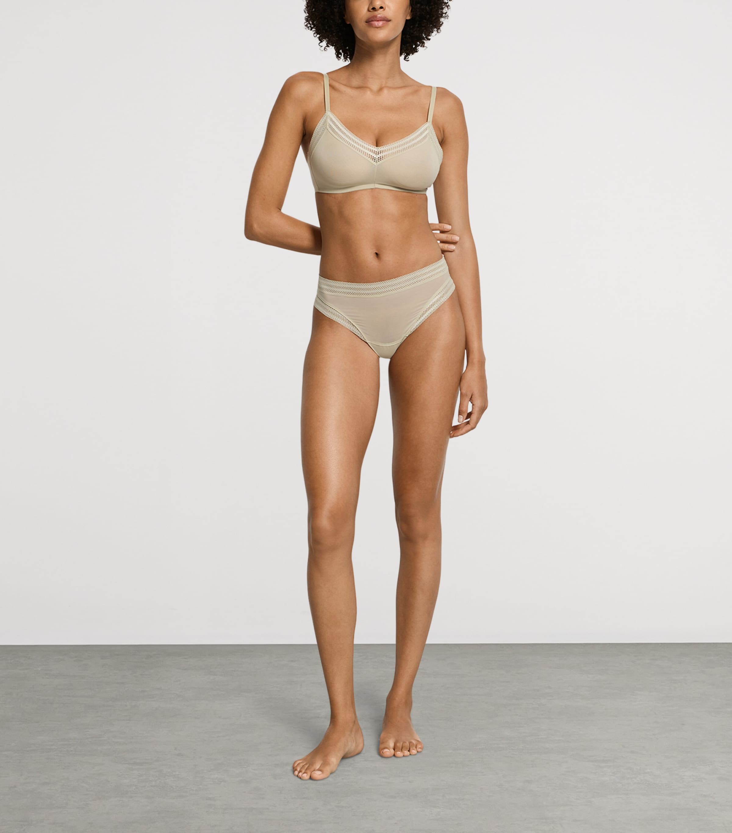 Hanro Womens Orea Soft Cup Bra Olive Stem Image 4