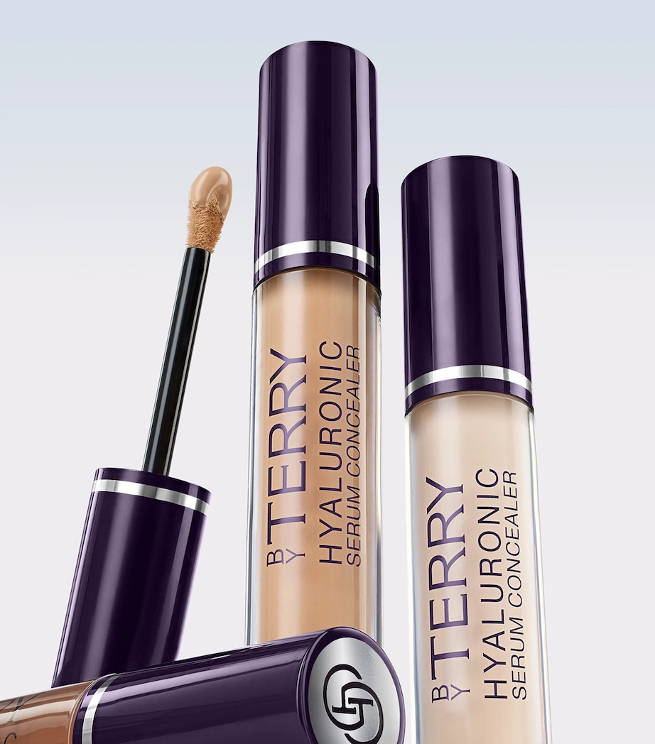 By Terry Hyaluronic Serum Concealer Caramel Light Image 4