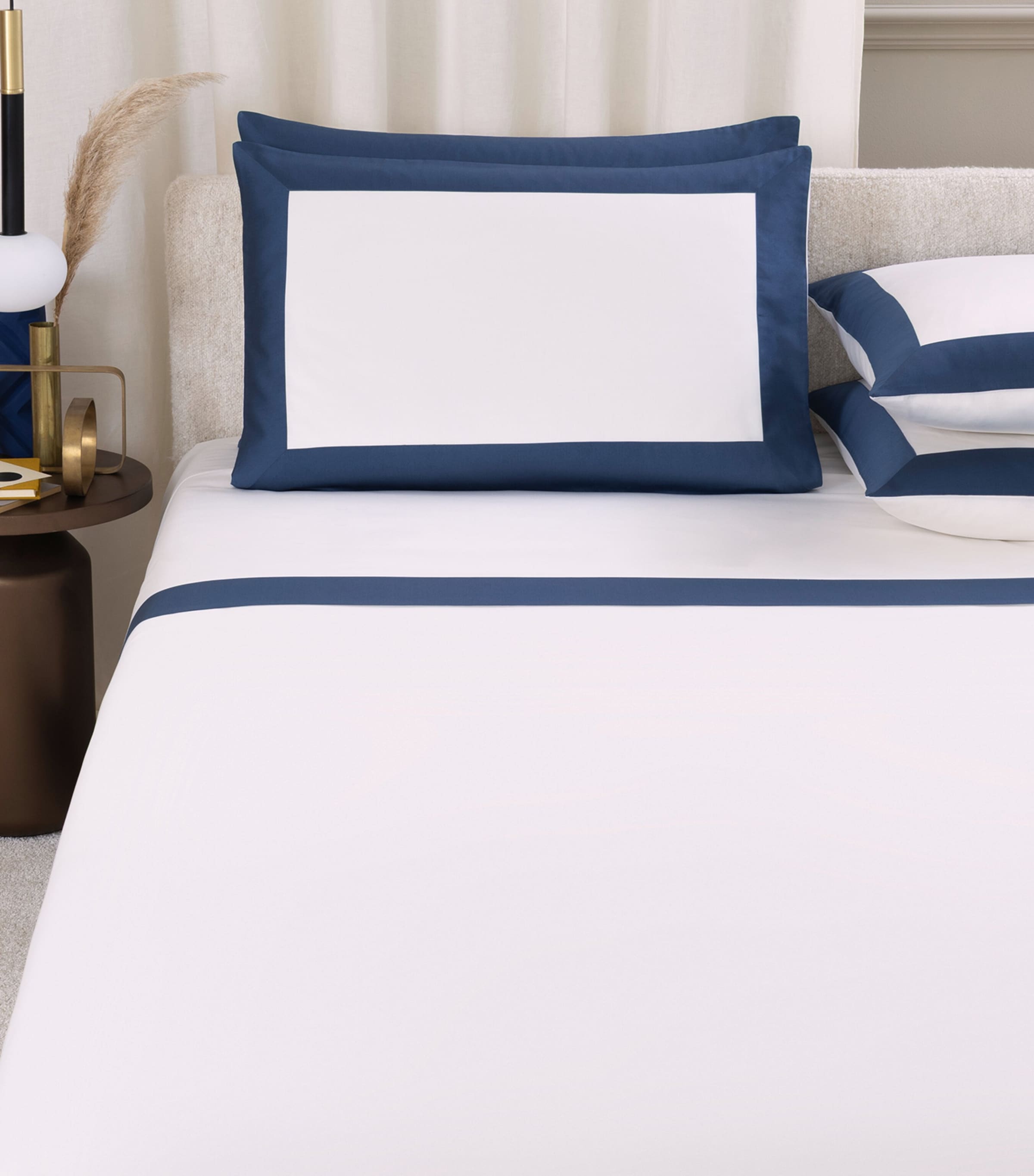Frette Cotton Bold Sheet Set Milk/indigo B Image 2