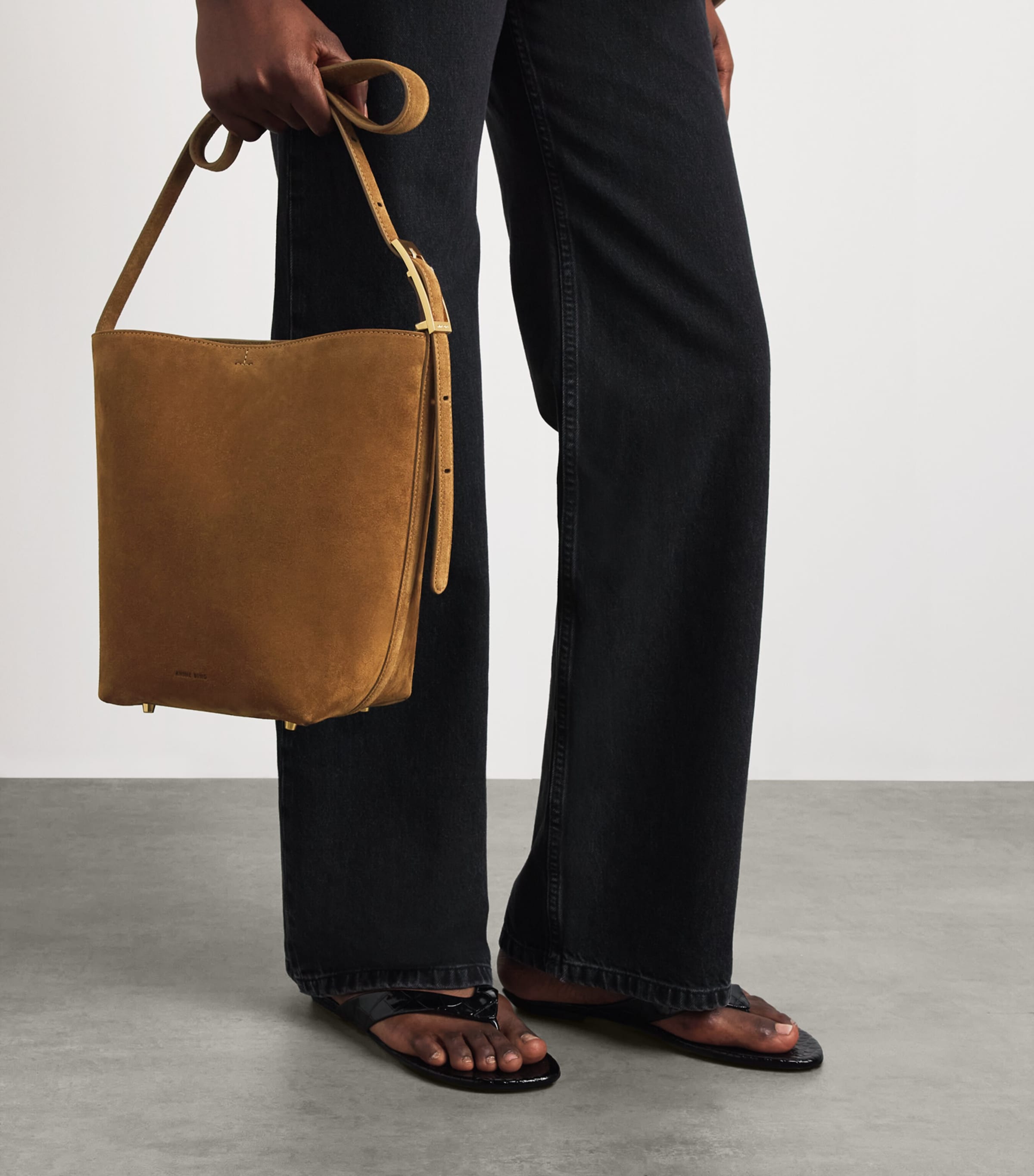 ANINE BING Medium Suede Elly Bucket Bag Tobacco Image 4