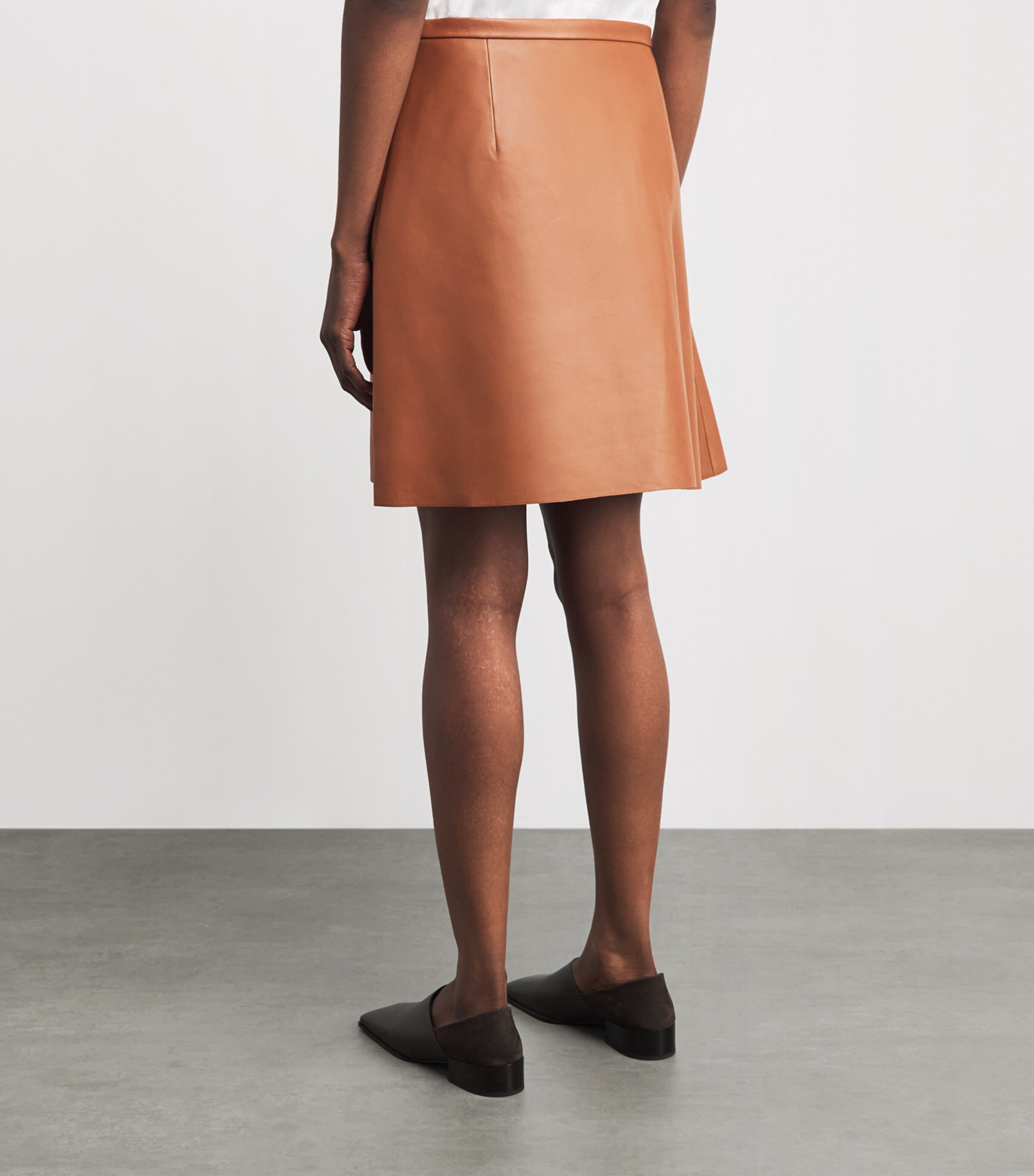 Theory Womens Lambskin Mini Skirt Zfd Bright Cognac Image 5