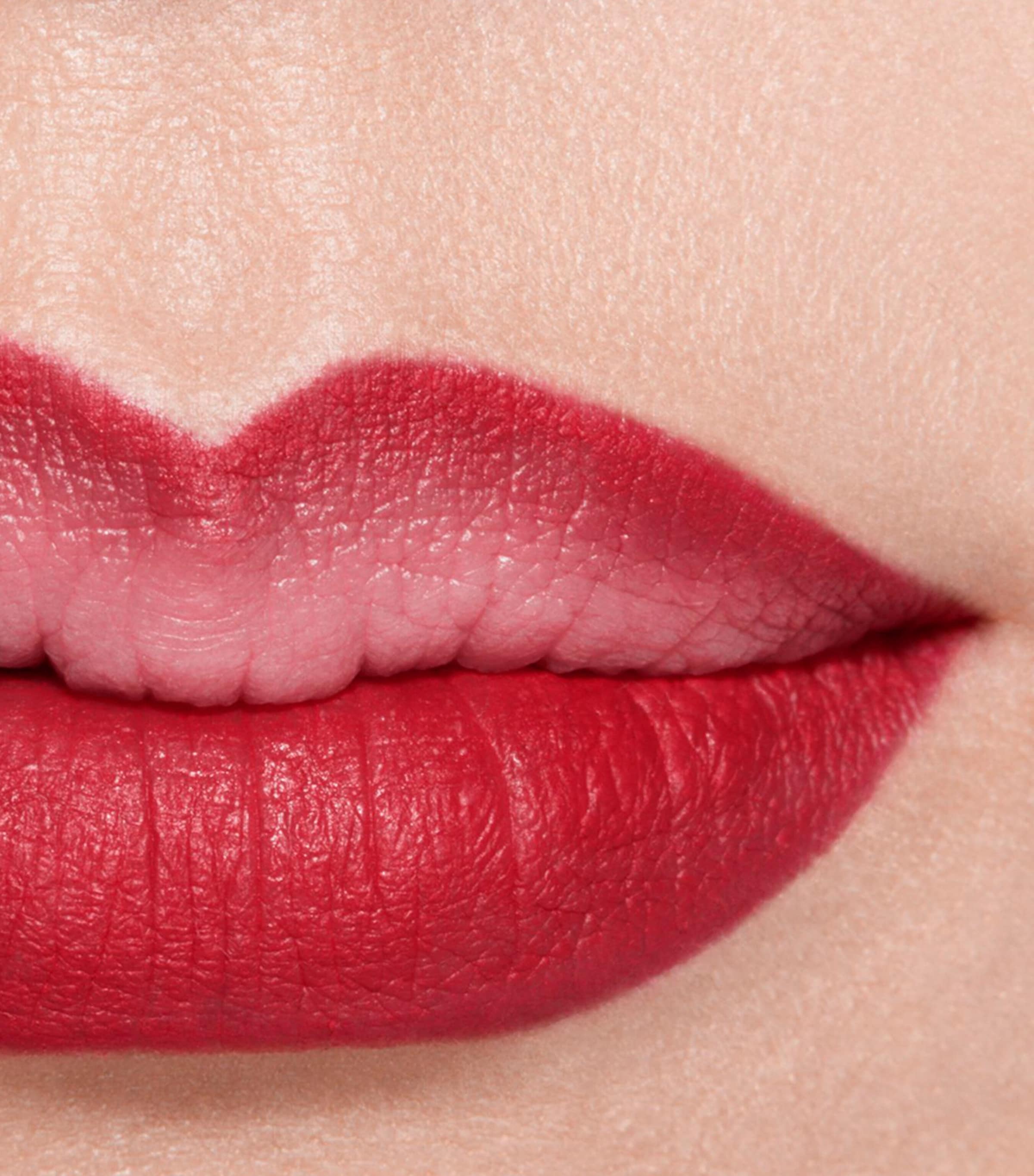 CHANEL CHANEL LE CRAYON LÈVRES Precision Lip-Defining Pencil Rouge Cerise Image 3