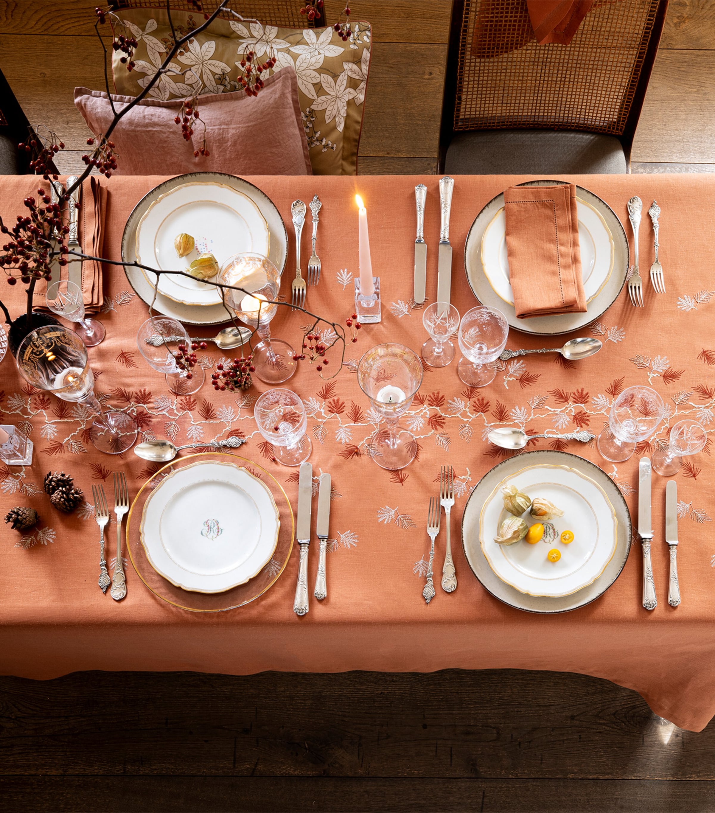 Linen Embroidered Tablecloth (170cm x 320cm) COUGE SR Image 2