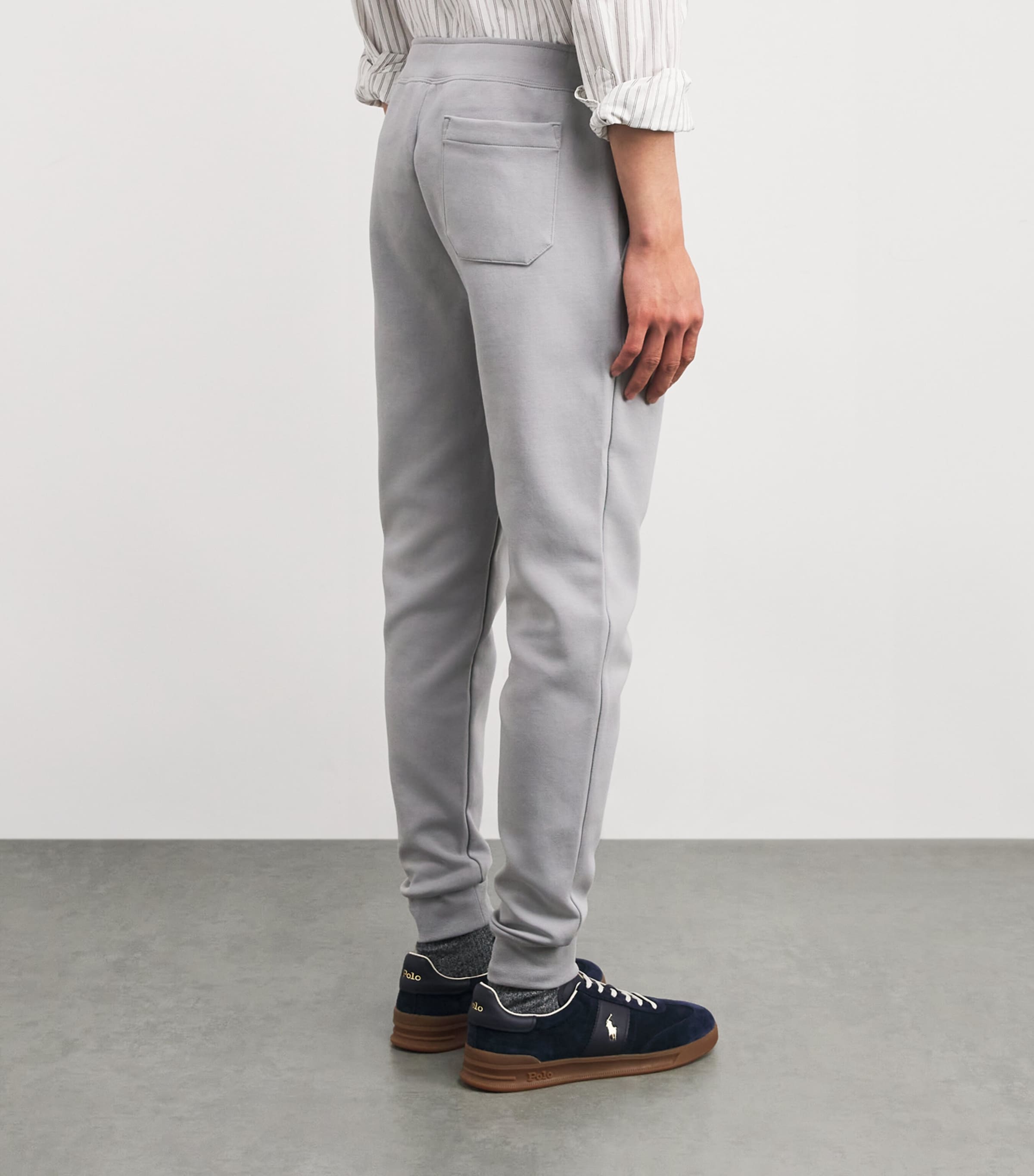 Tech Knit Sweatpants GREY Image 4