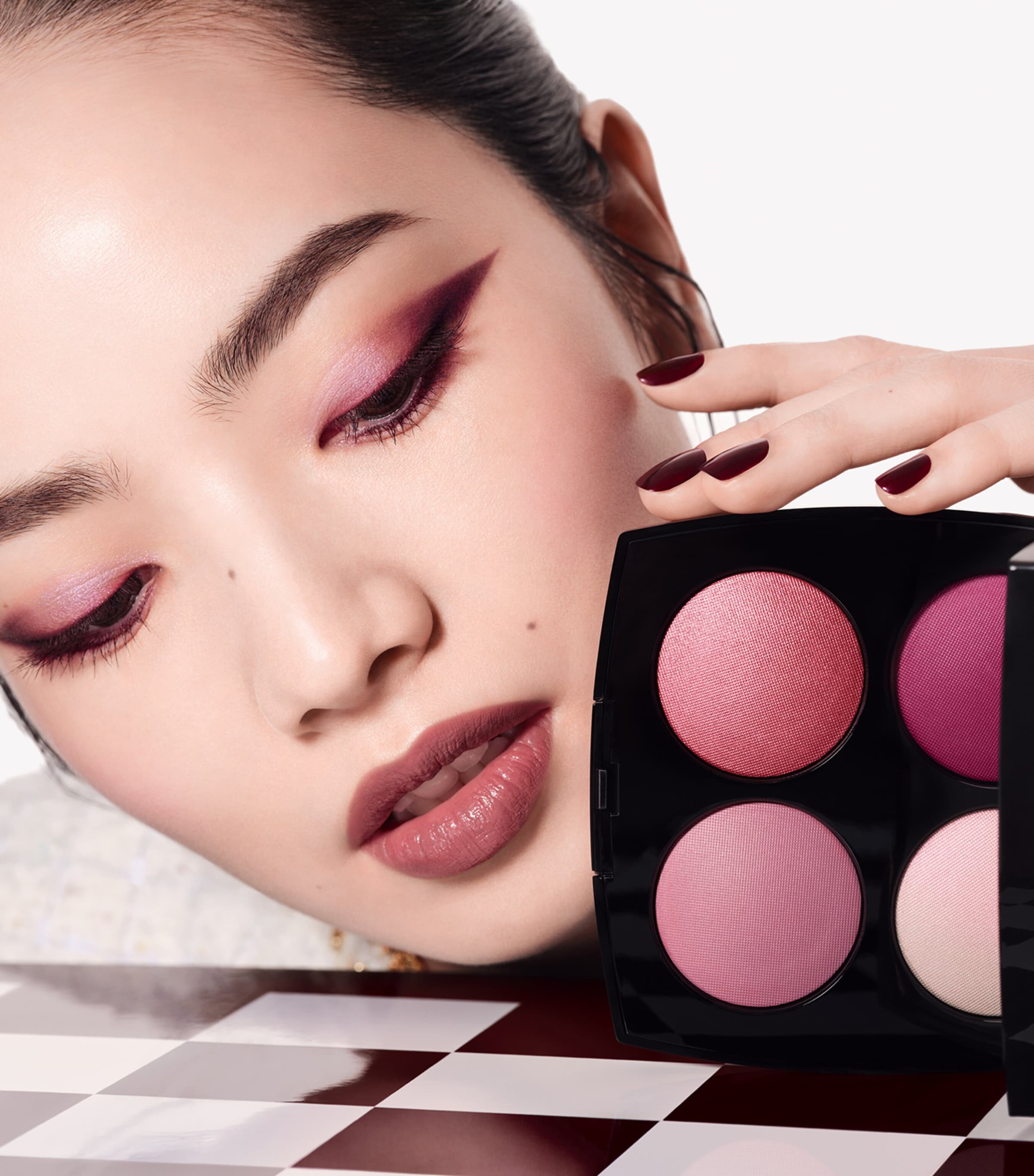 OMBRE ESSENTIELLE Multi-Use Longwearing Eyeshadow GRIS ROSE Image 4