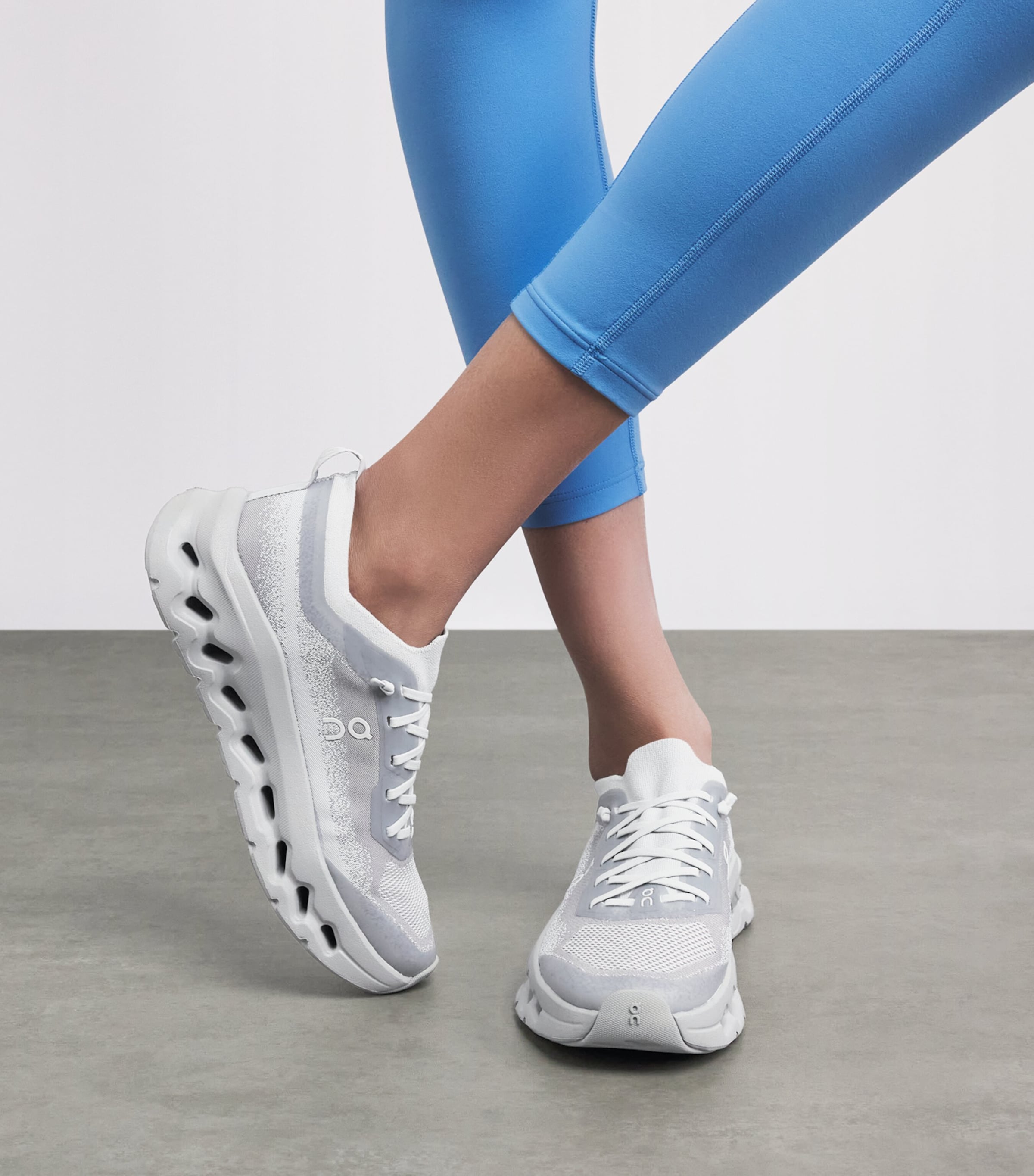 On Womens Cloudtilt Moon Sneakers Glacier Alloy Image 2