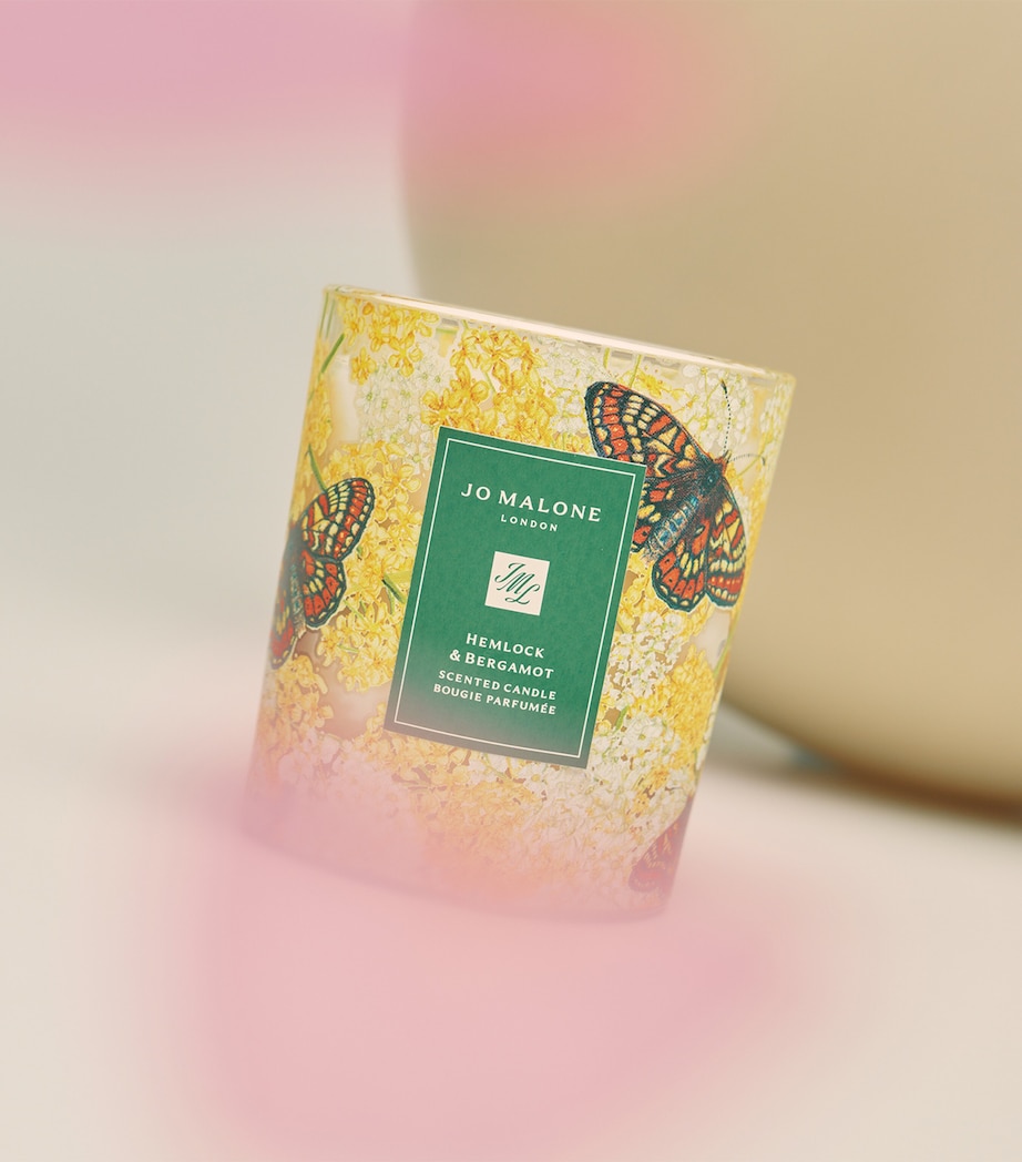 Hemlock & Bergamot Charity Classic Candle (200g) NO COLOUR Image 2