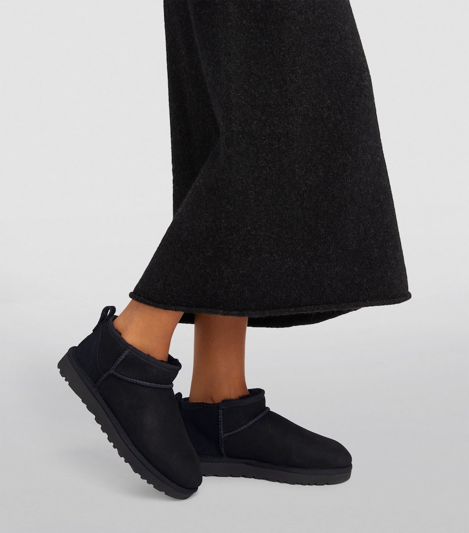 Suede Classic Ultra Mini Boots BLACK Image 2